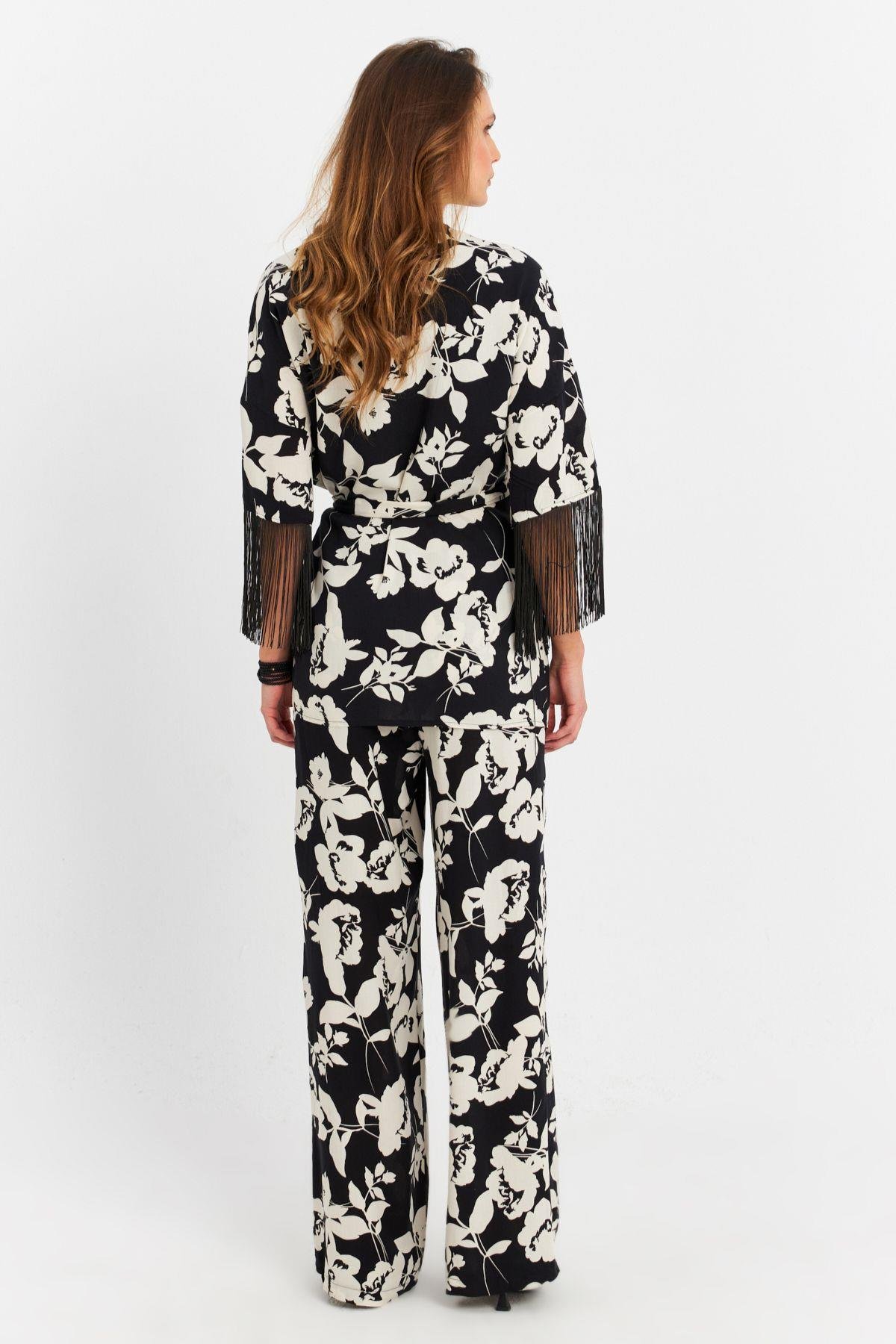 Kadın Siyah-Ekru Desenli Kimono Takım MELT1031