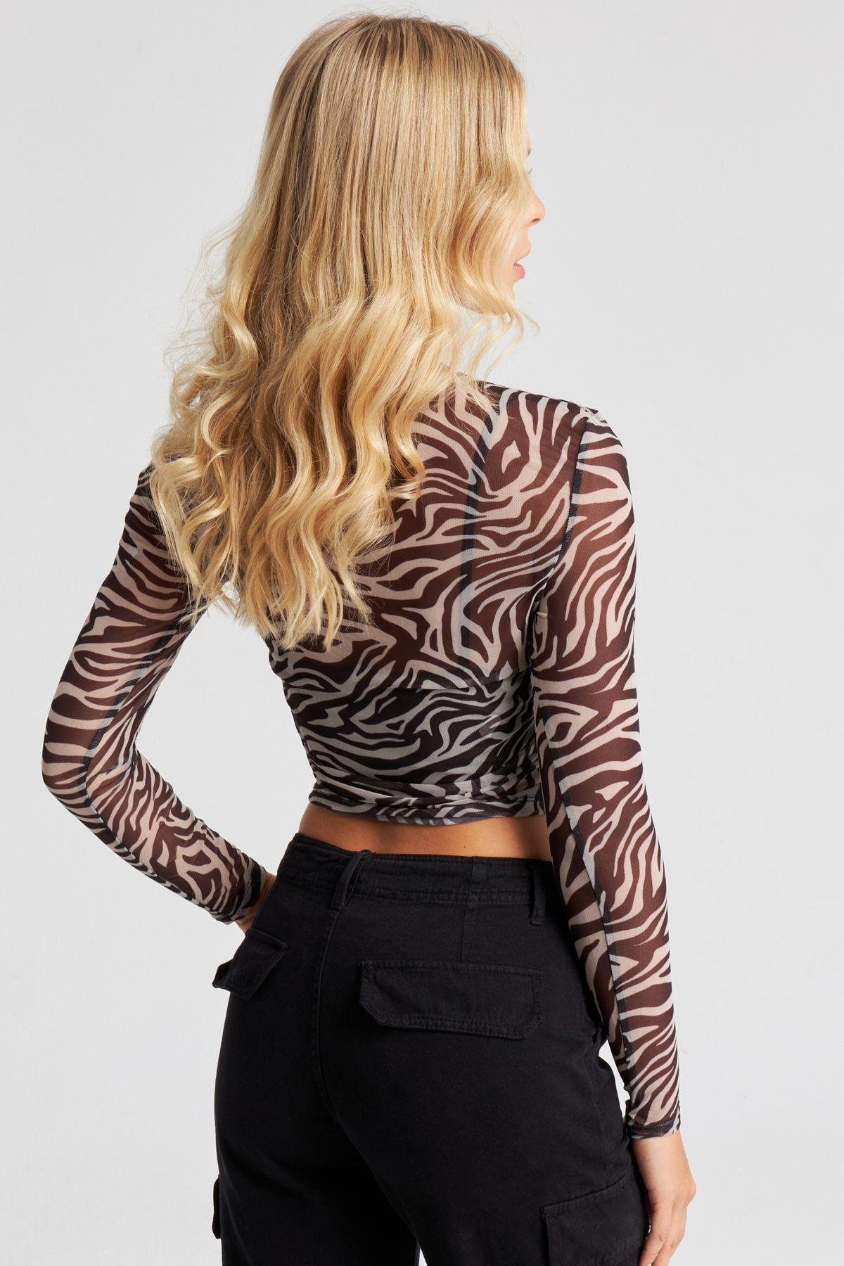 Kadın Siyah-Ekru Zebra Desenli Tül Bluz AYD262