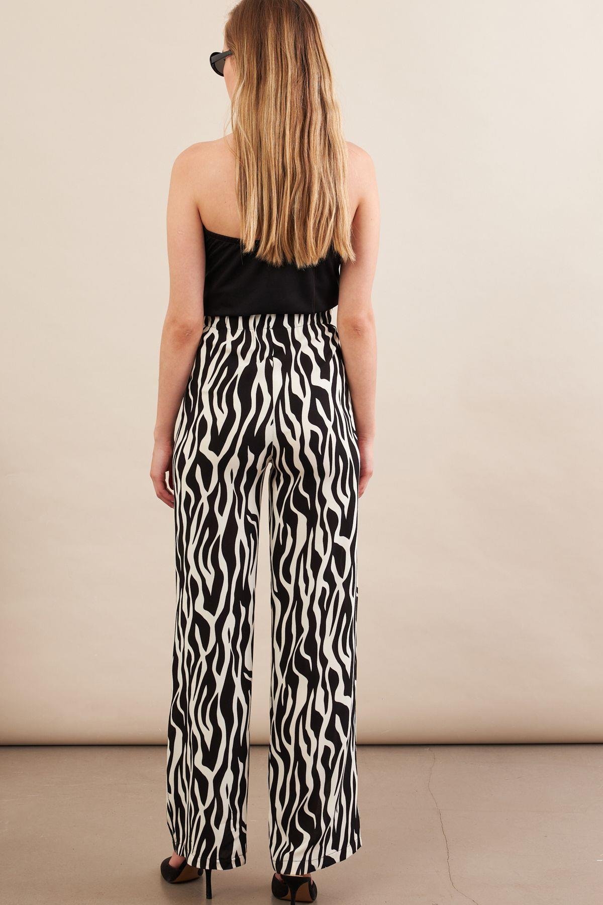 Kadın Siyah-Ekru Zebra Desenli Yüksel Bel Pantolon PİK50