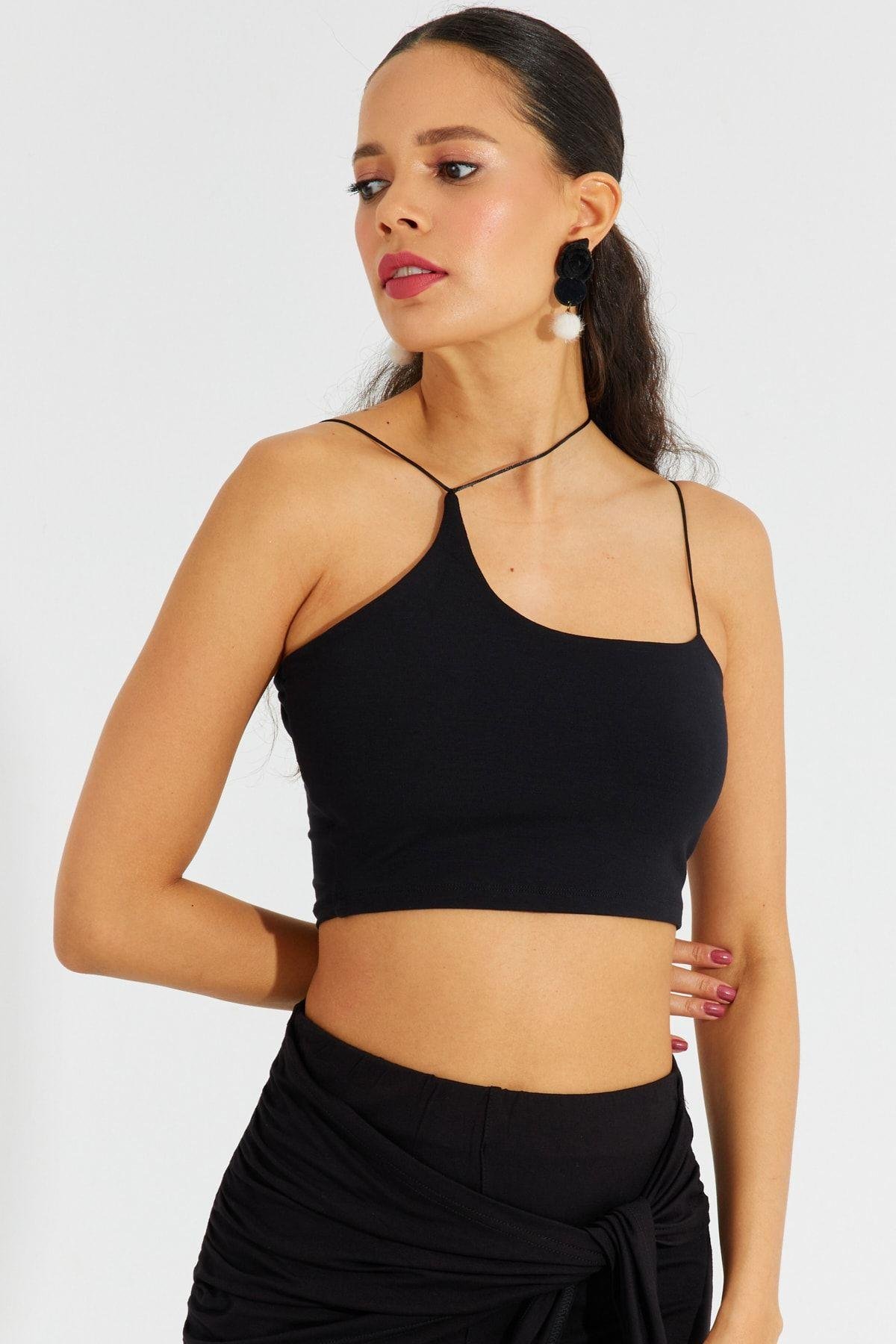 Kadın Siyah İp Askılı Crop Bluz B2594
