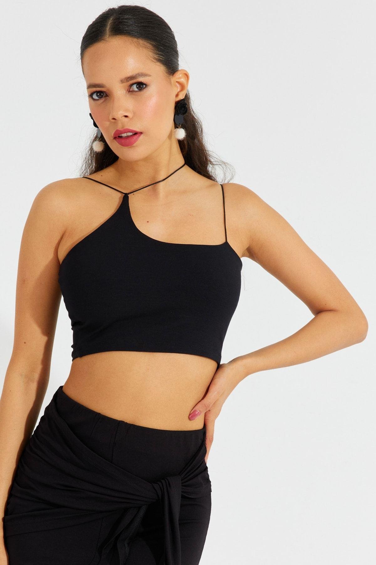 Kadın Siyah İp Askılı Crop Bluz B2594