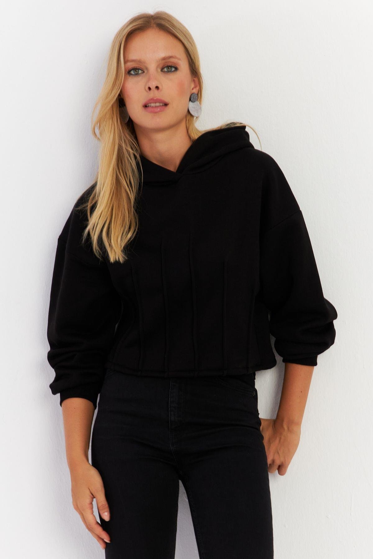Kadın Siyah Nervüllü Üç İplik Sweatshirt TF13