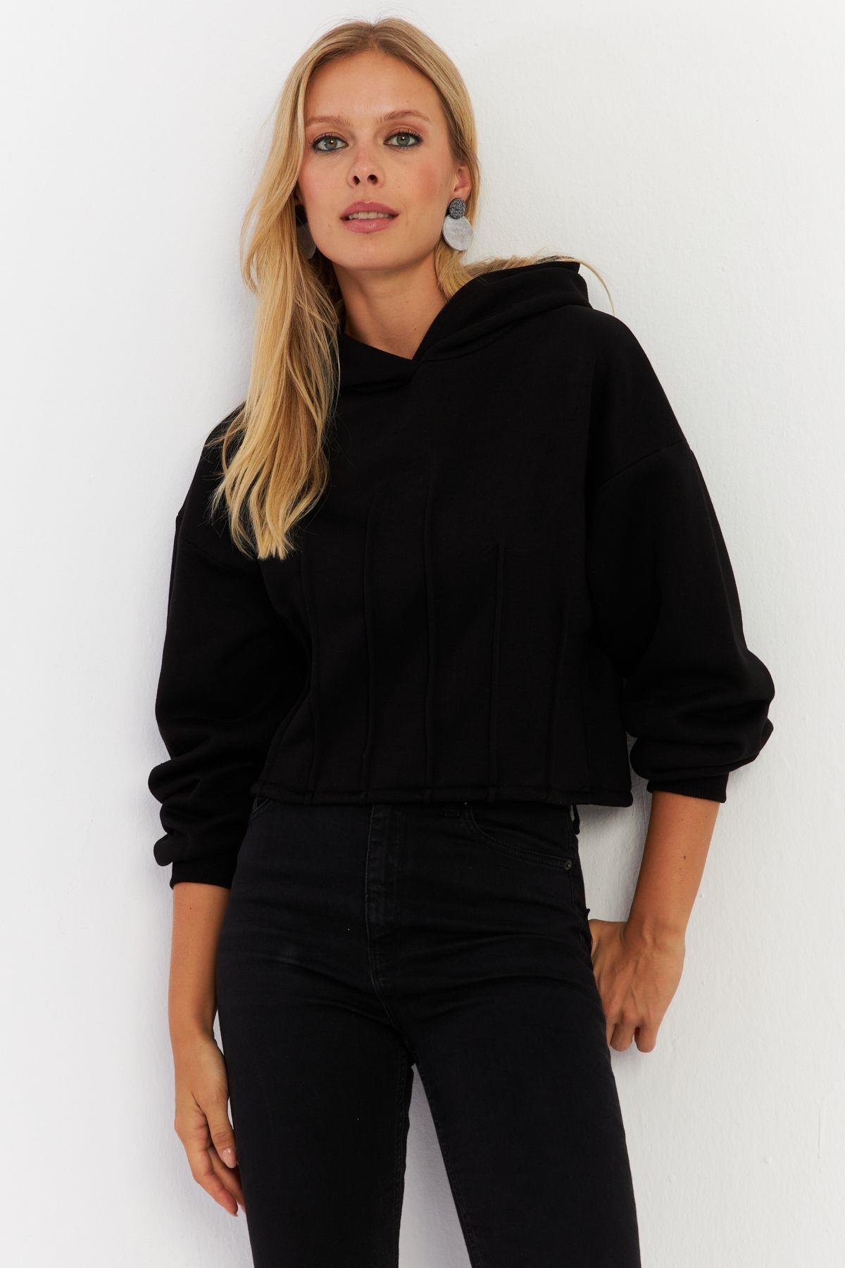 Kadın Siyah Nervüllü Üç İplik Sweatshirt TF13