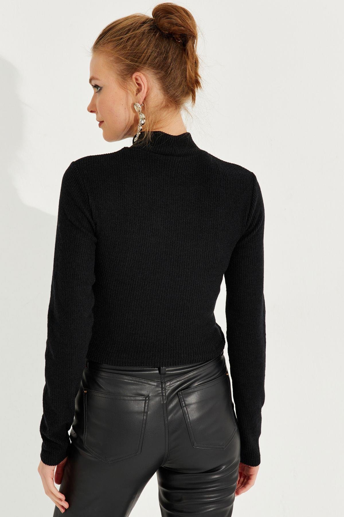 Kadın Siyah Önü Damla Crop Bluz LPP1243