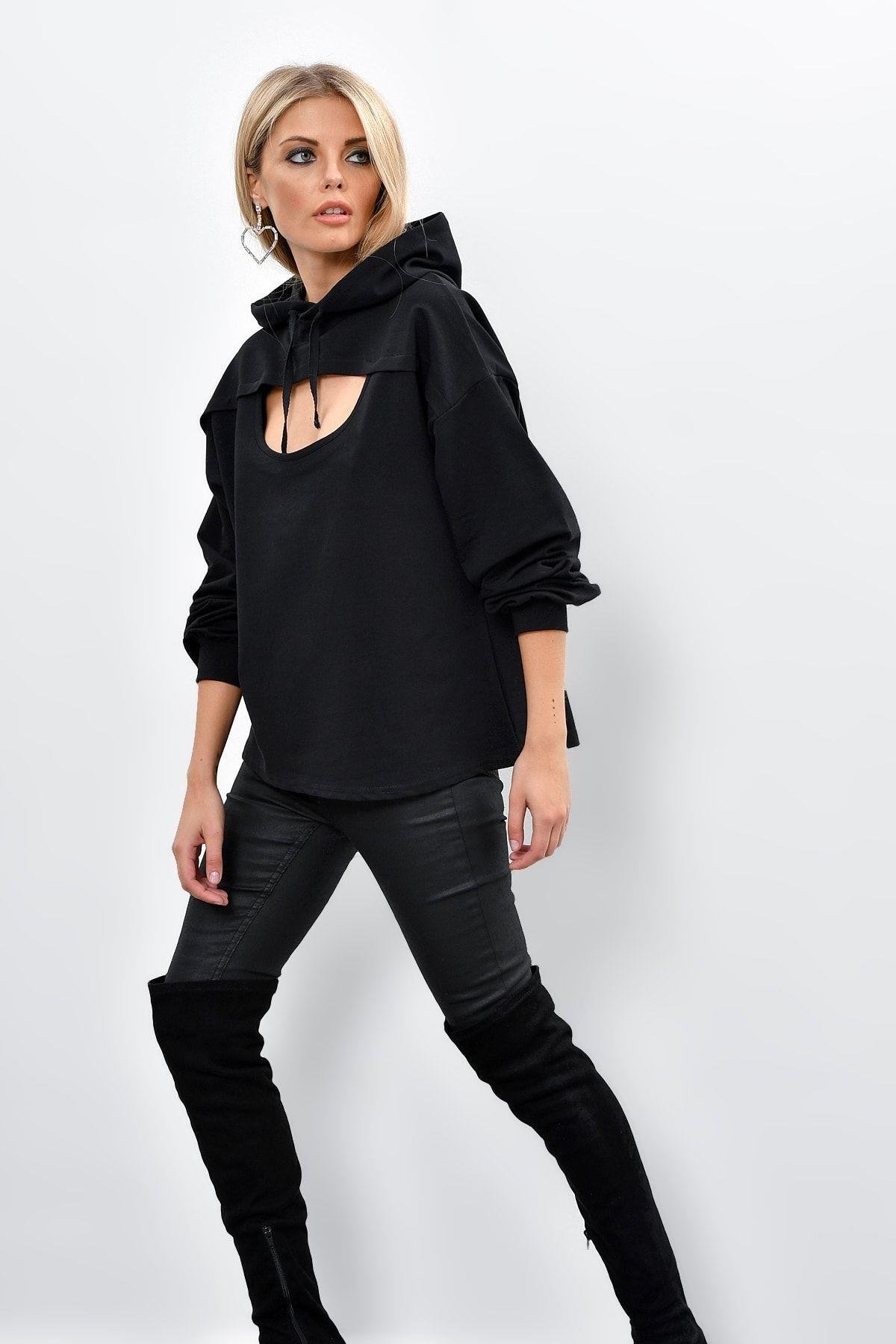 Kadın Siyah Önü Pencereli Kapüşonlu Sweatshirt Yİ1669