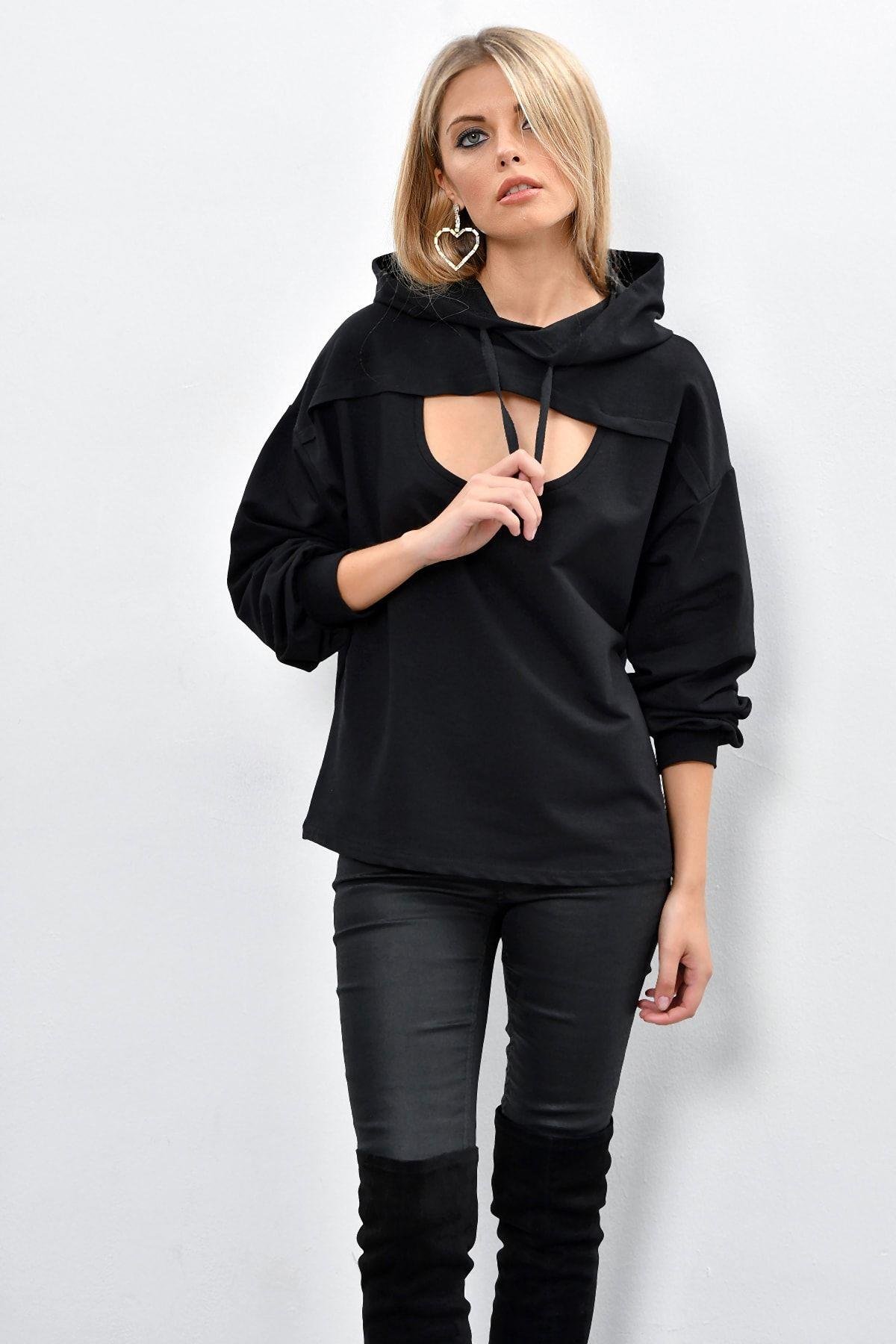 Kadın Siyah Önü Pencereli Kapüşonlu Sweatshirt Yİ1669