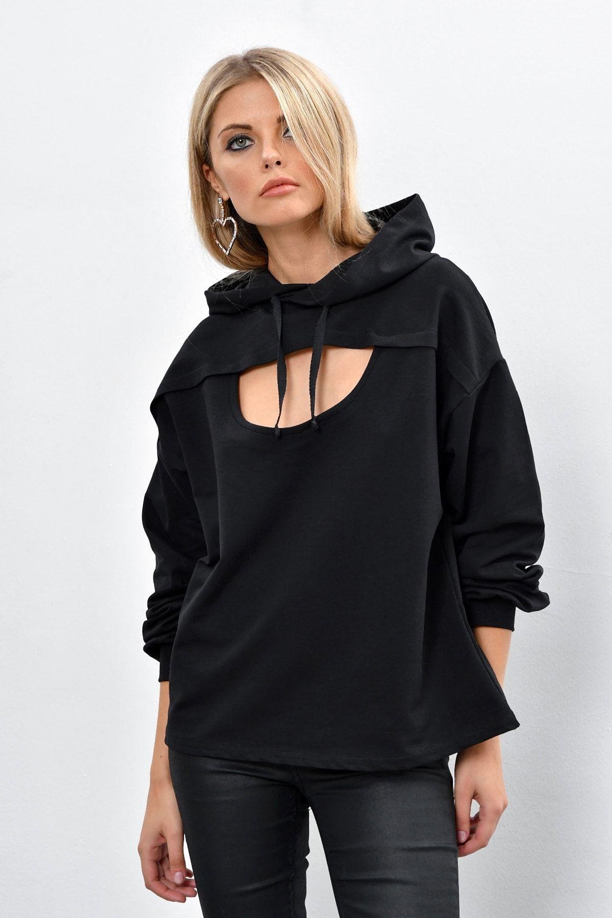 Kadın Siyah Önü Pencereli Kapüşonlu Sweatshirt Yİ1669