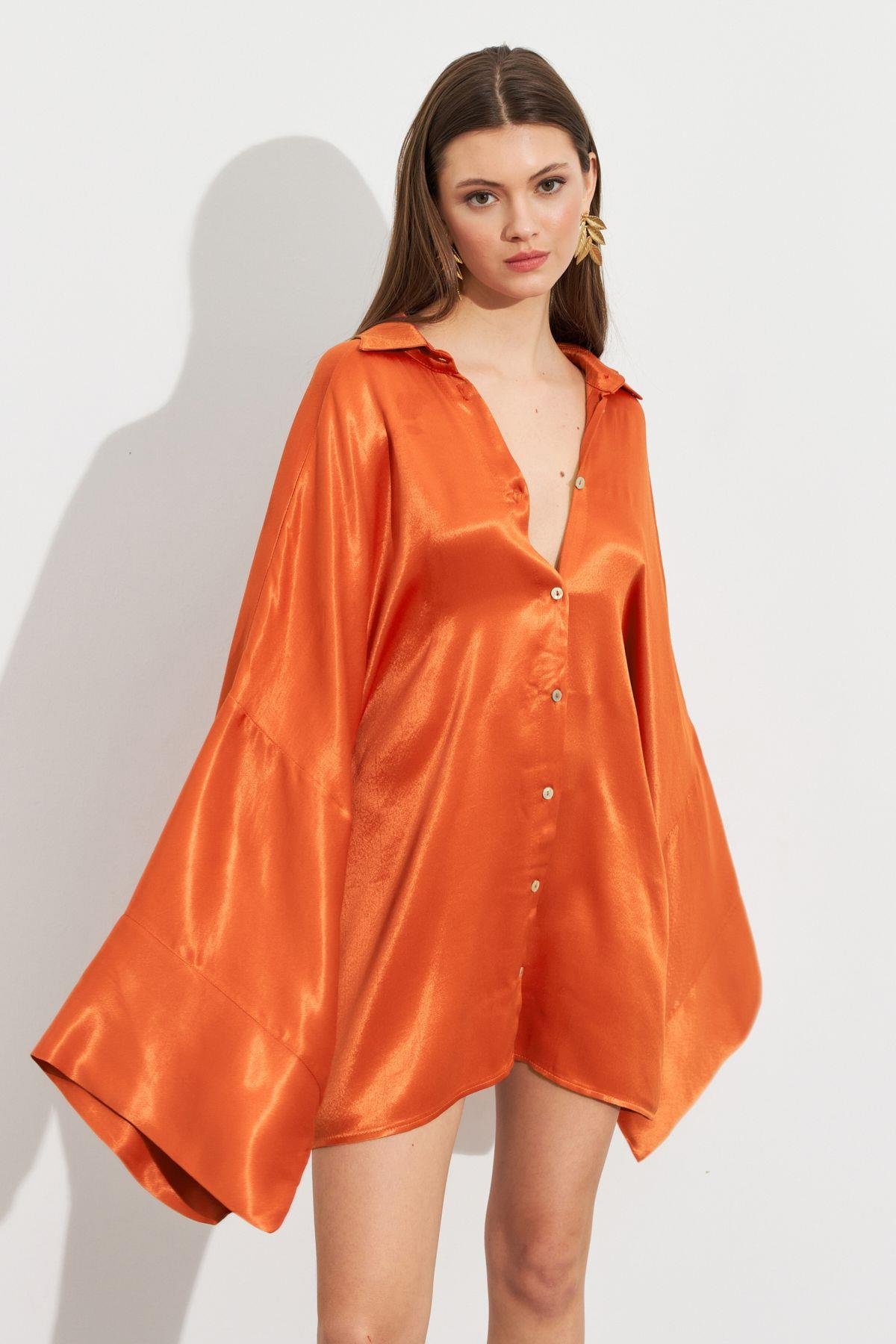 Kadın Siyah Oversize Gömlek ROP106