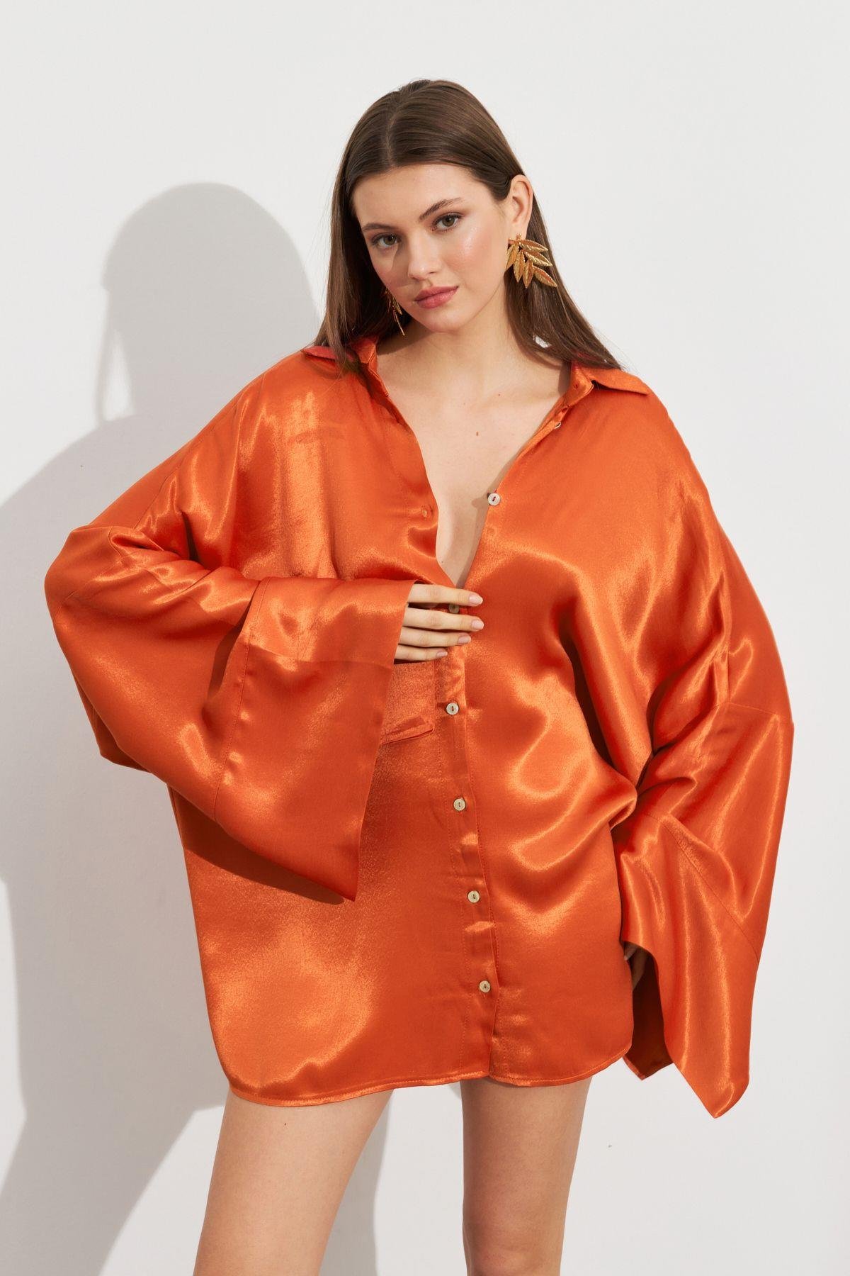 Kadın Siyah Oversize Gömlek ROP106