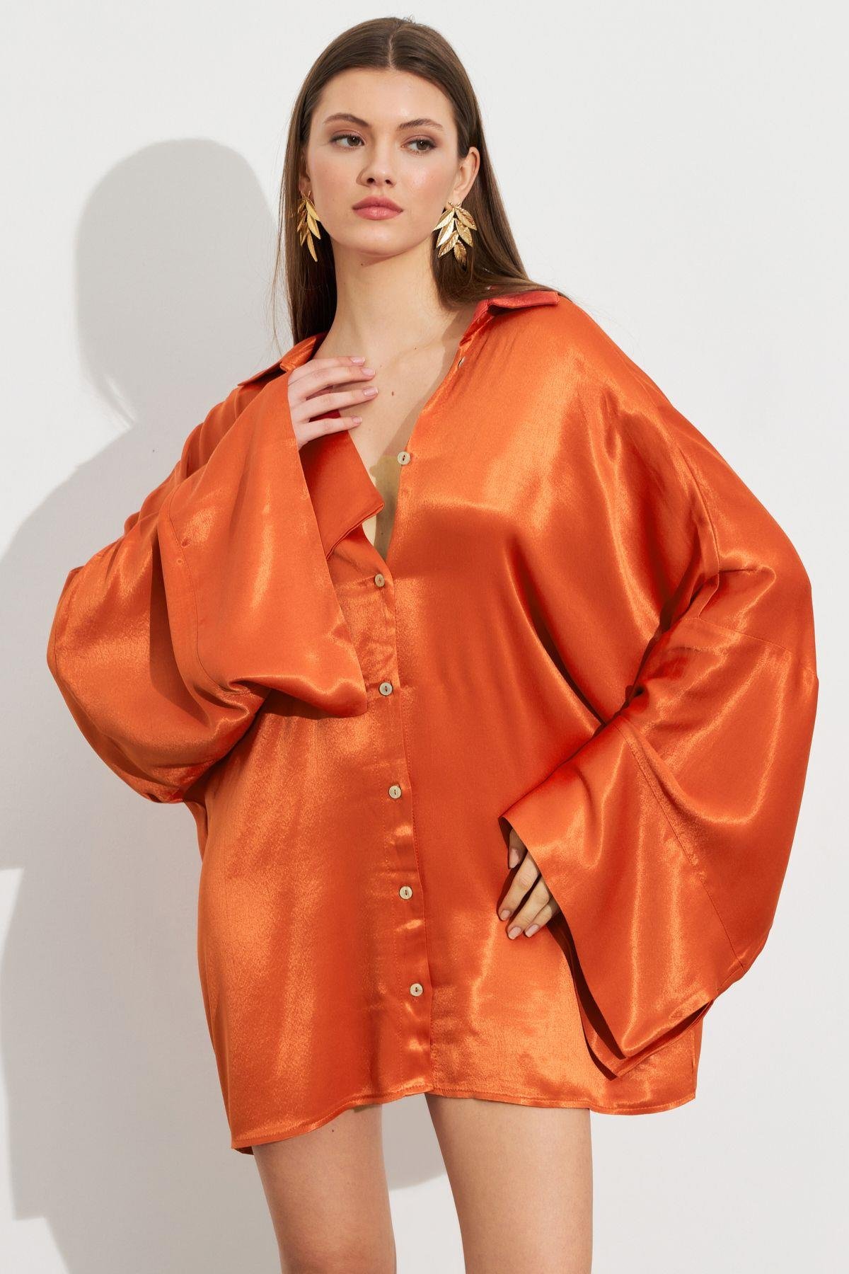 Kadın Siyah Oversize Gömlek ROP106