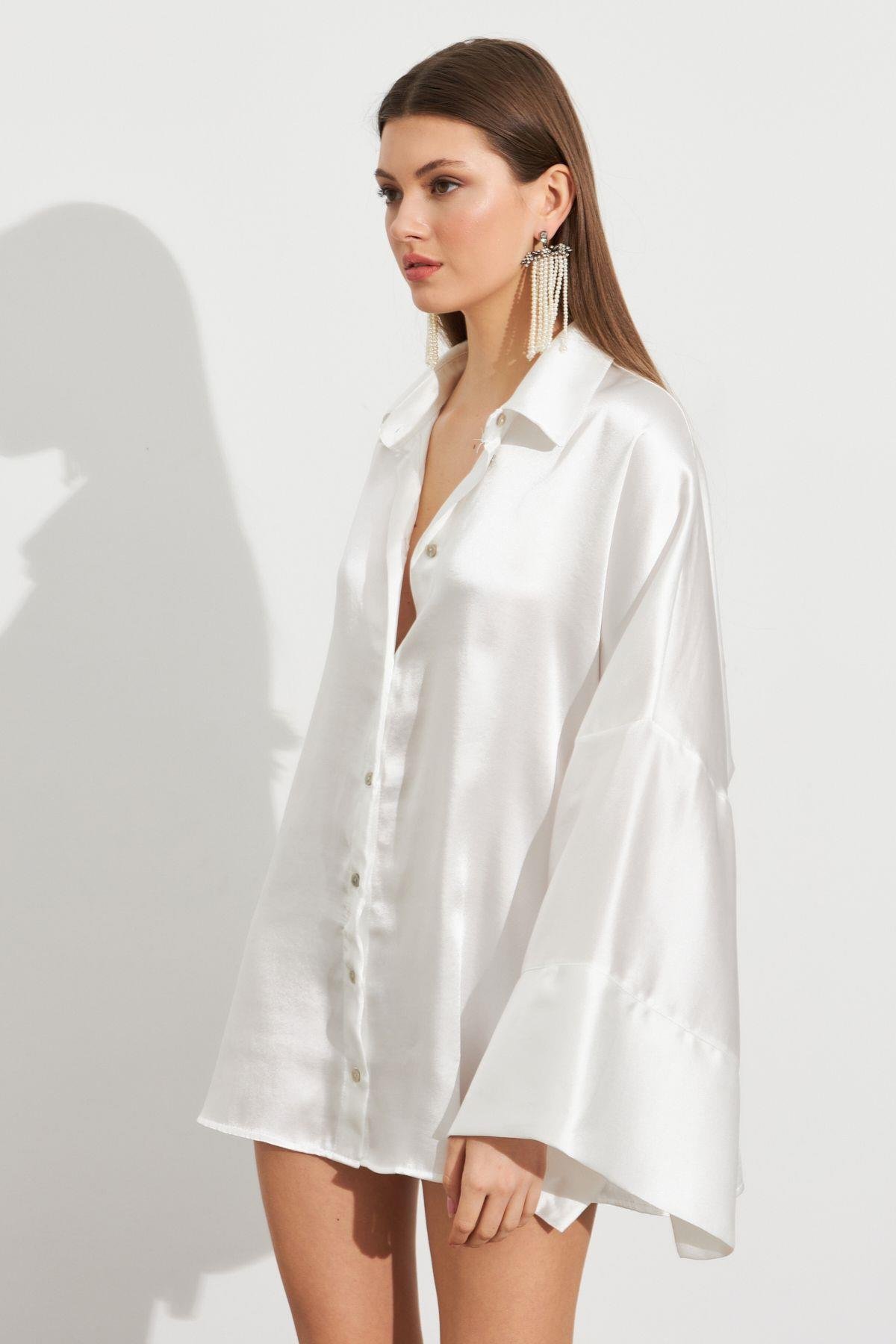 Kadın Siyah Oversize Gömlek ROP106