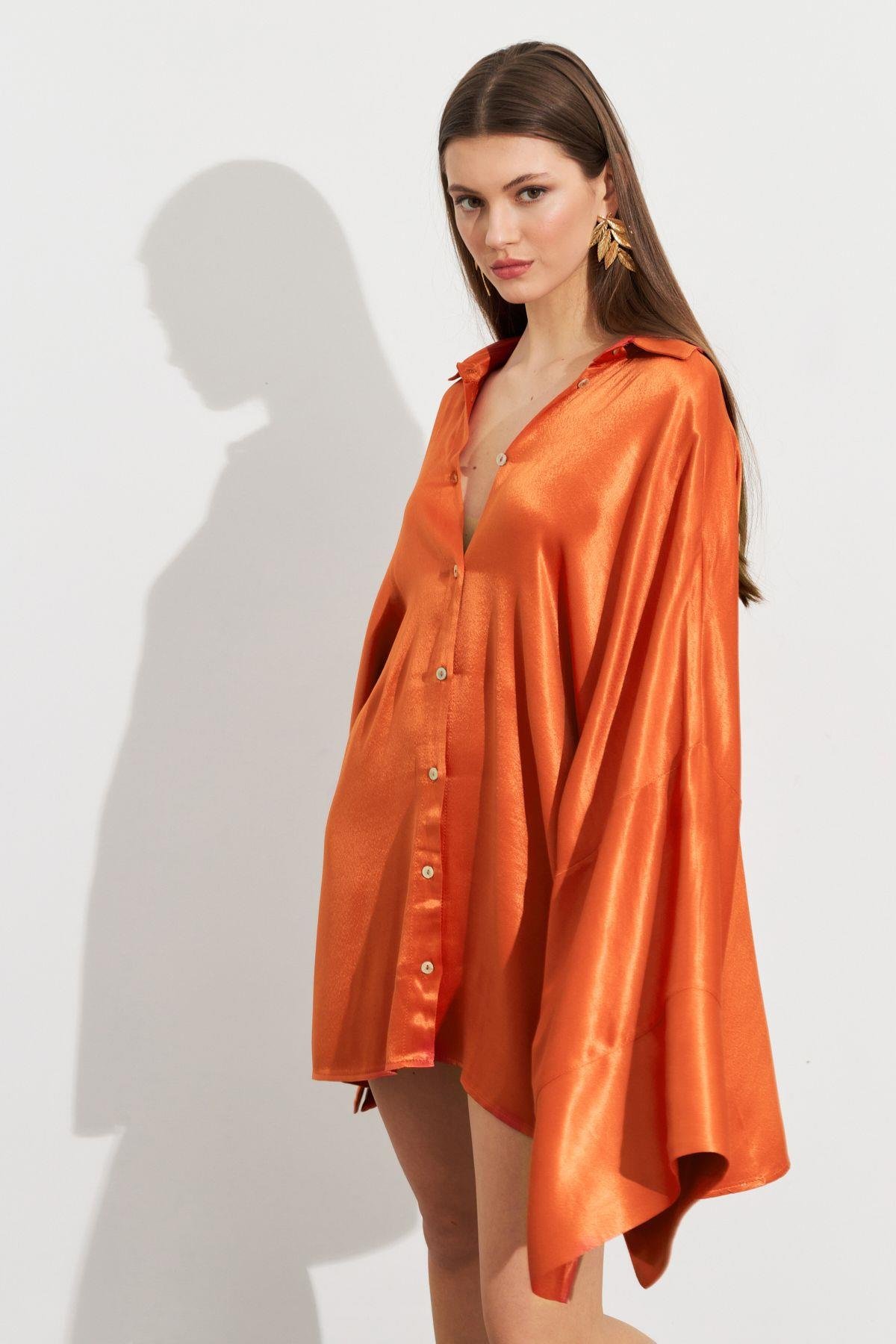 Kadın Siyah Oversize Gömlek ROP106