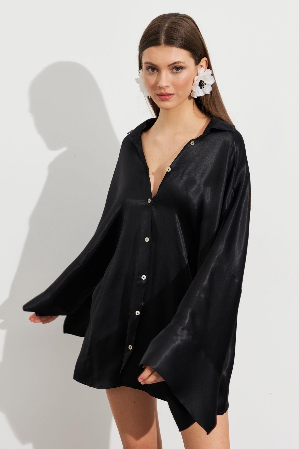 Kadın Siyah Oversize Gömlek ROP106