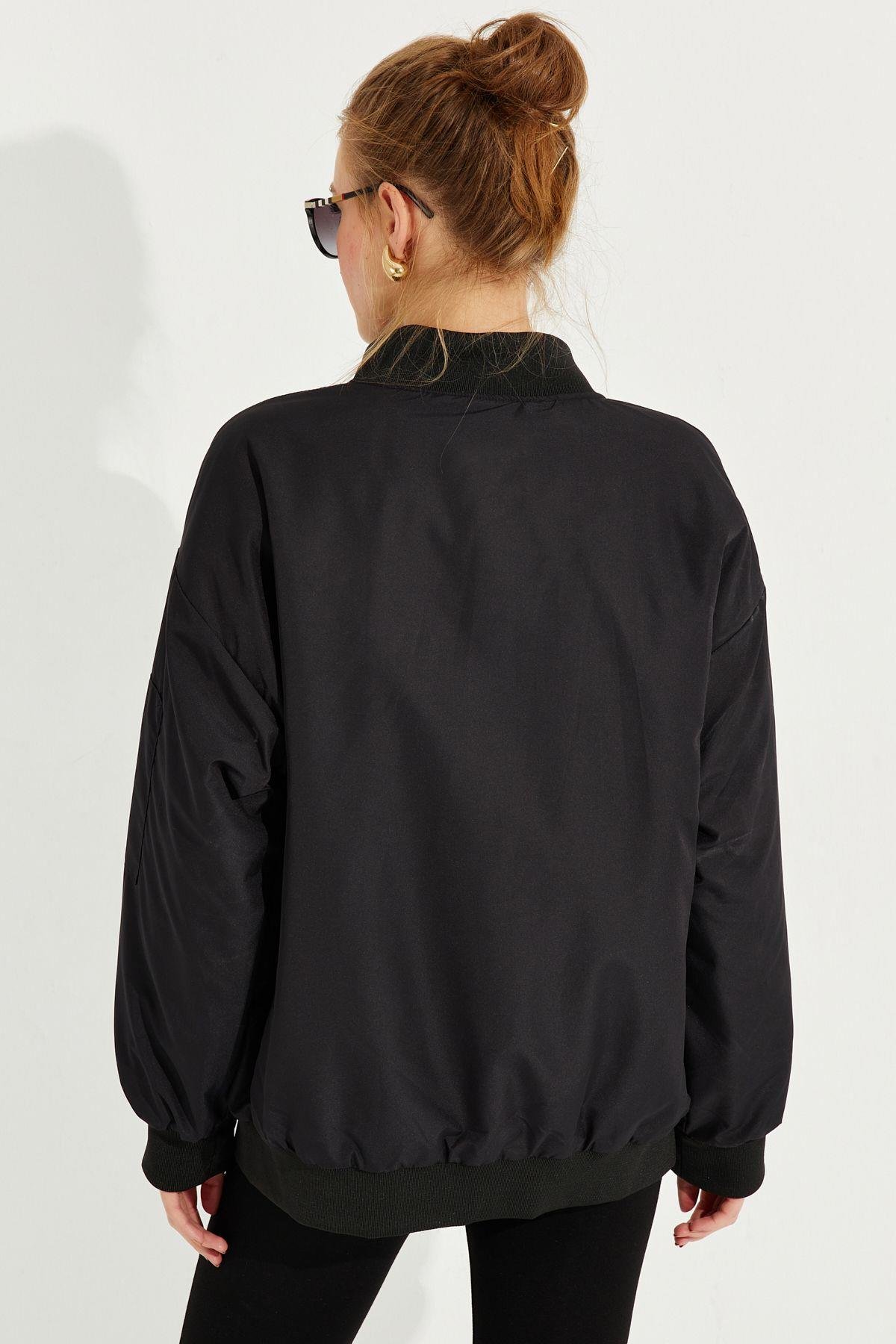 Kadın Siyah Oversize Mont QRS8359