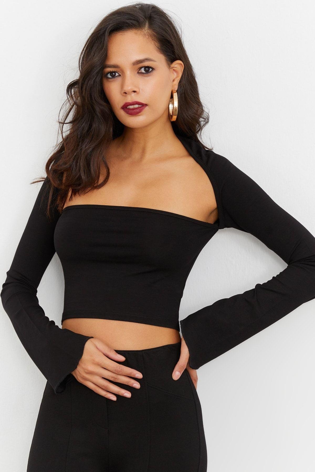 Kadın Siyah Pencereli Crop Bluz B1905