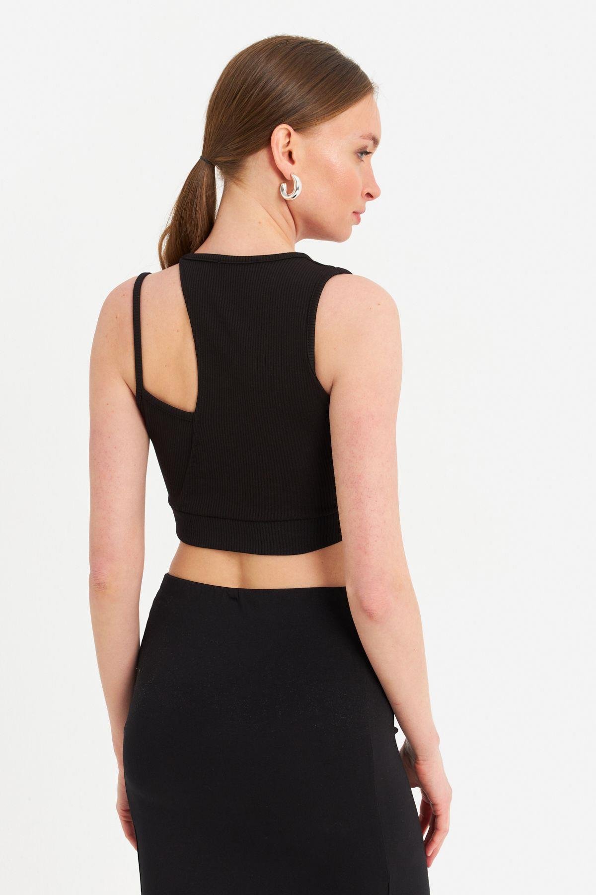 Kadın Siyah Pencereli Crop Bluz UR875