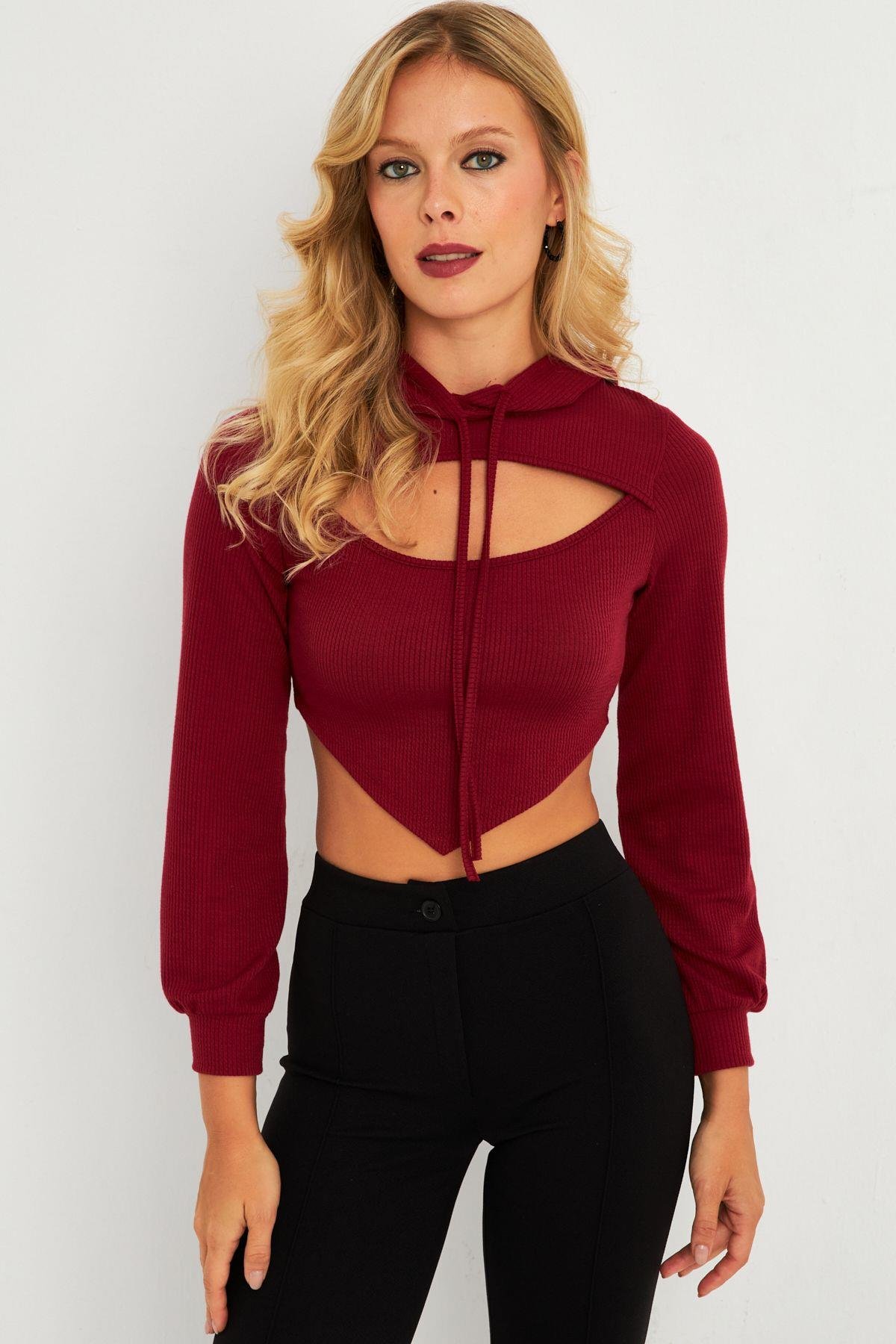 Kadın Siyah Pencereli Kapüşonlu Crop Bluz TF08