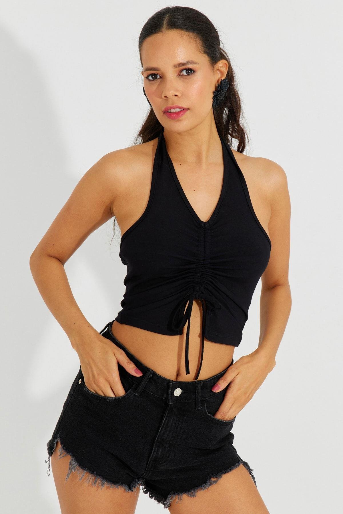 Kadın Siyah Sırtı Açık Crop Bluz B2697