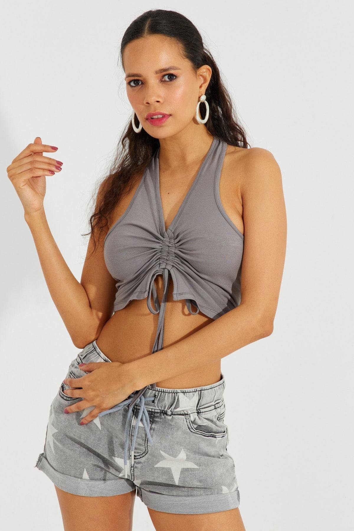 Kadın Siyah Sırtı Açık Crop Bluz B2697