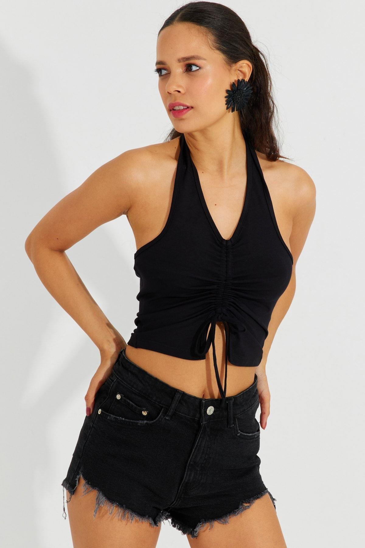 Kadın Siyah Sırtı Açık Crop Bluz B2697