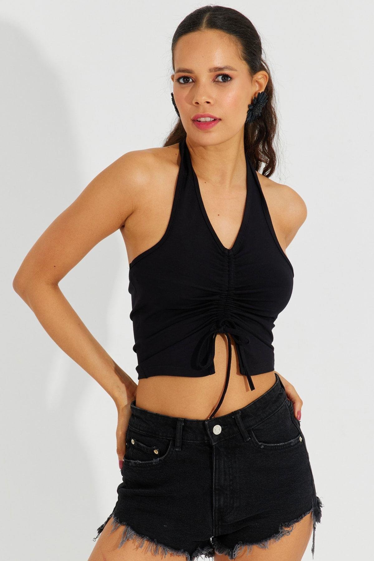 Kadın Siyah Sırtı Açık Crop Bluz B2697