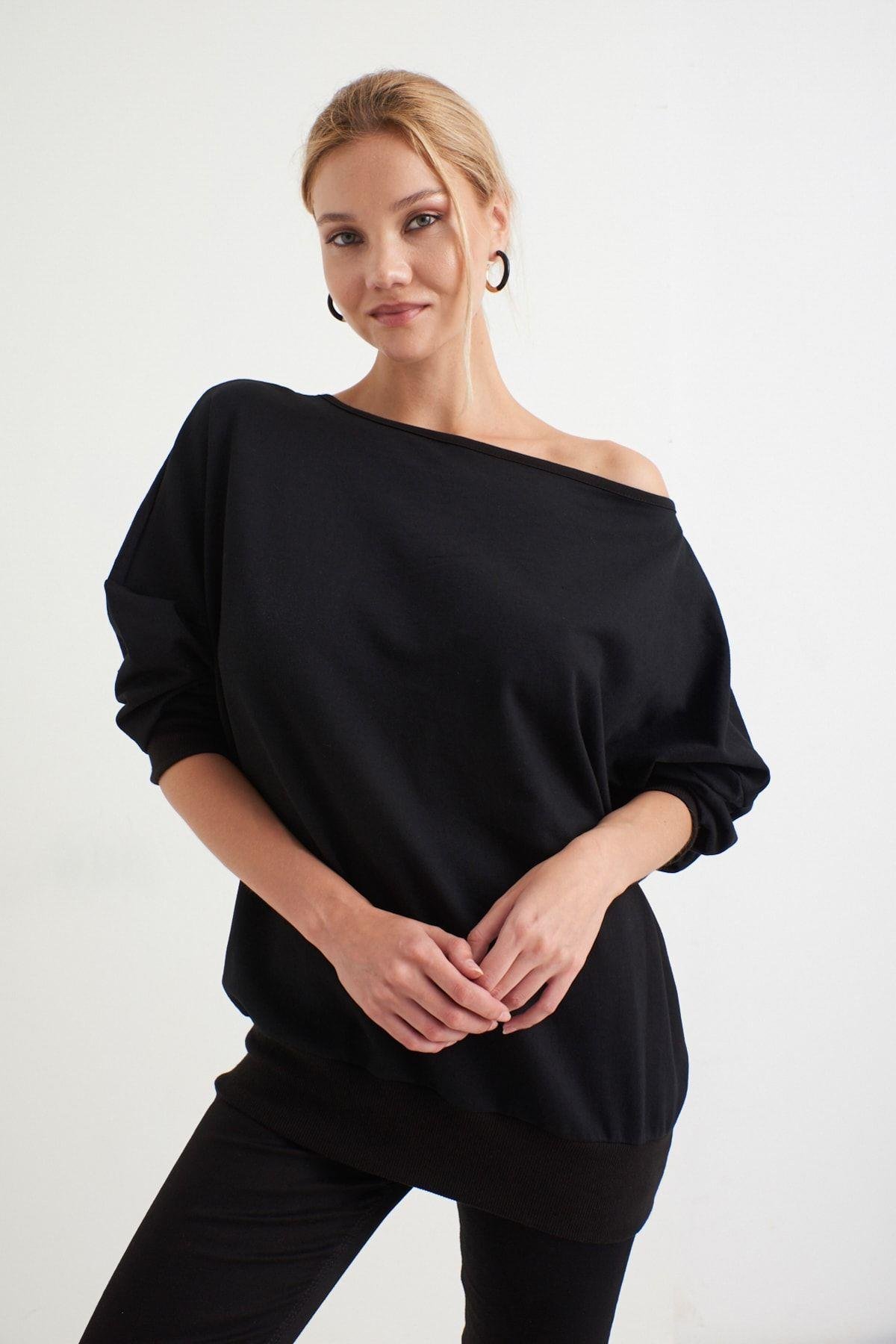 Kadın Siyah Sırtı Açık Yarasa Kol Sweatshirt B161