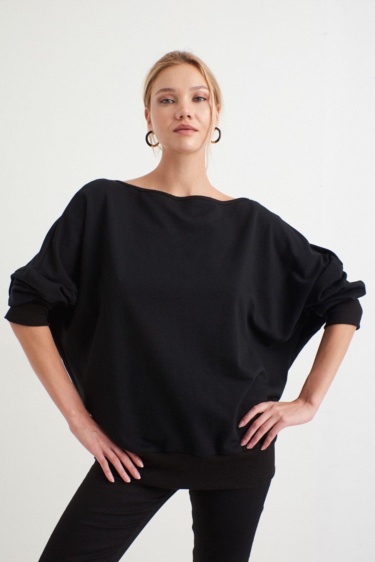 Kadın Siyah Sırtı Açık Yarasa Kol Sweatshirt B161