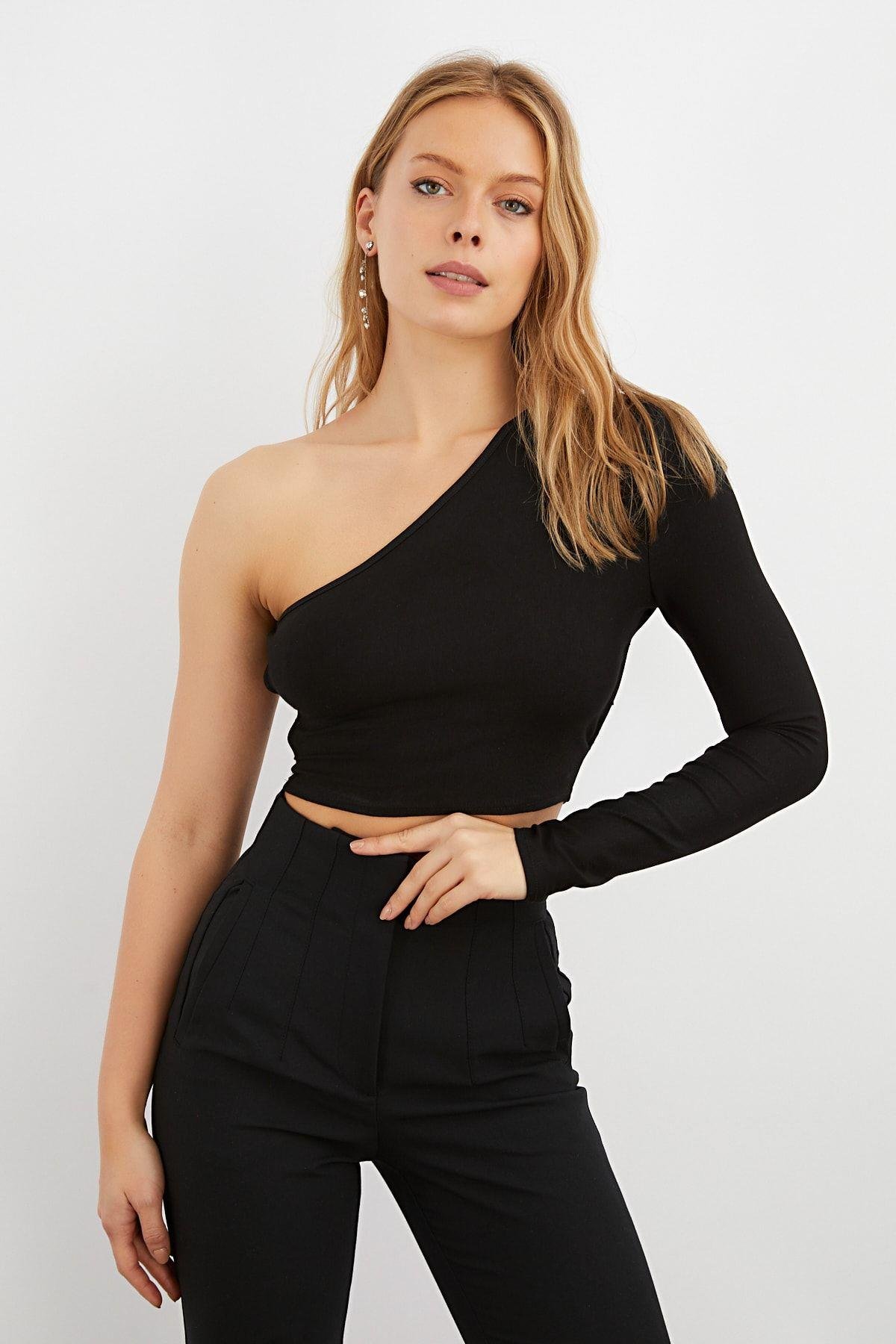 Kadın Siyah Sırtı Bantlı Tek Kol Crop Bluz B174-9