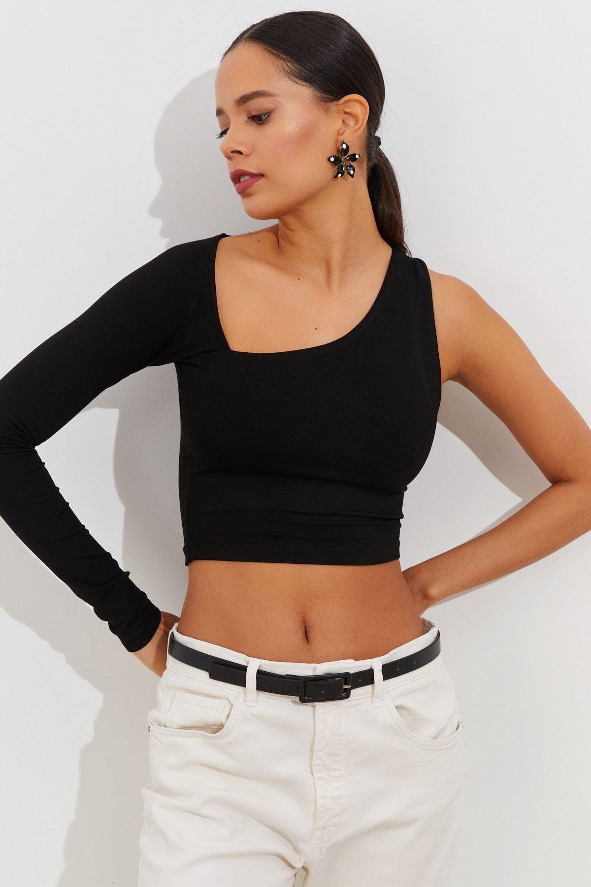 Kadın Siyah Tek Kol Asimetrik Crop Bluz BK1606
