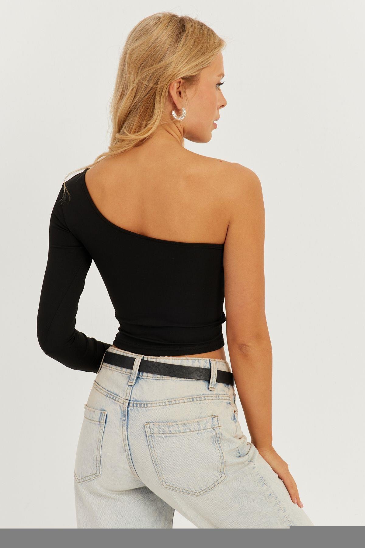 Kadın Siyah Tek Omuz Crop Bluz CY445