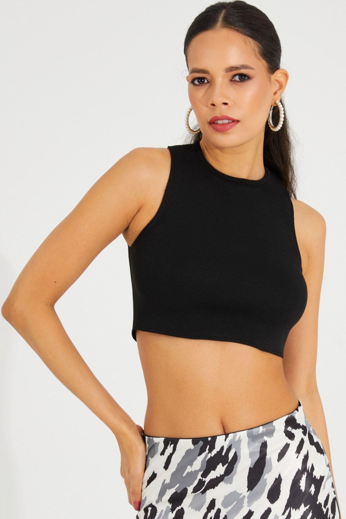 Kadın Siyah Triko Crop Triko Bluz KZ2447