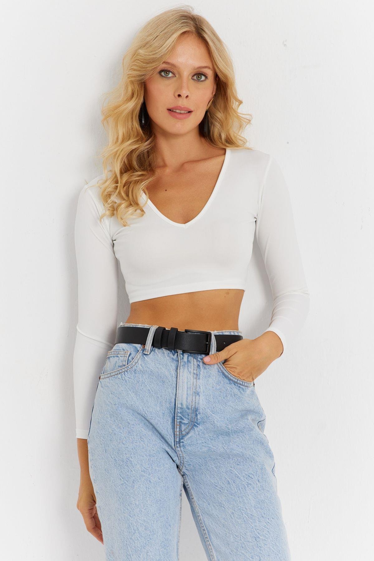 Kadın Siyah V Yaka Crop Bluz CG368