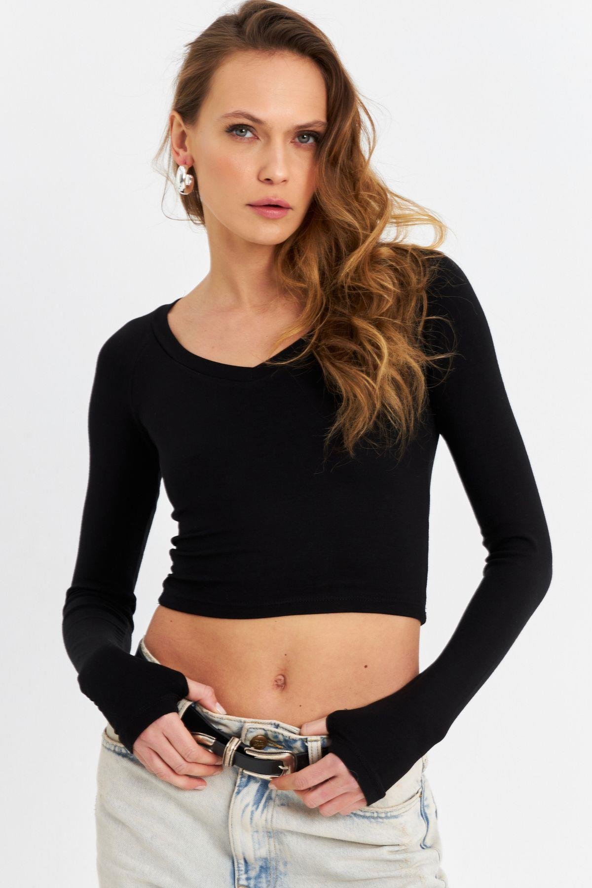 Kadın Siyah V Yaka Crop Bluz DMR389