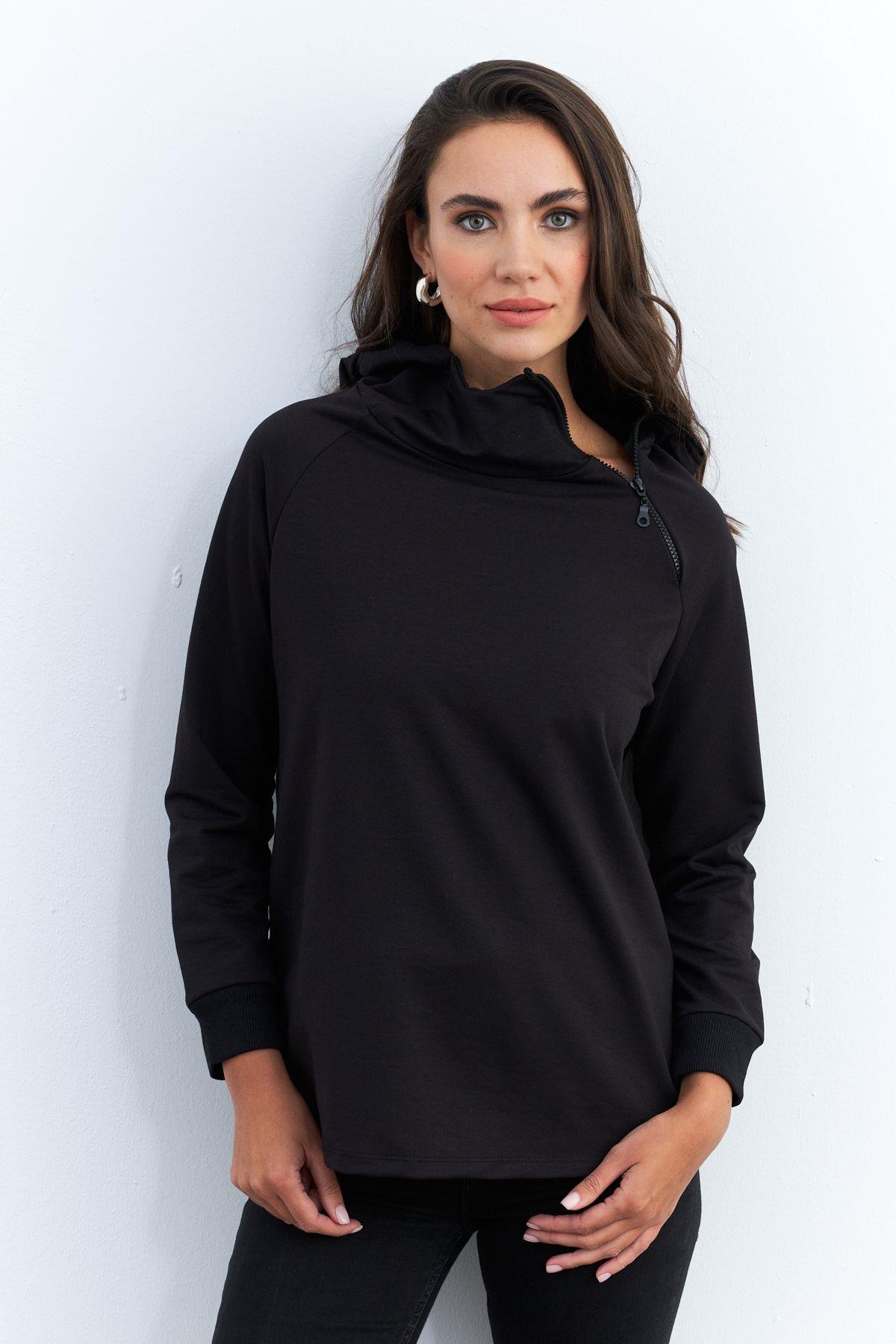 Kadın Siyah Yakası Fermuarlı Sweatshirt TF11