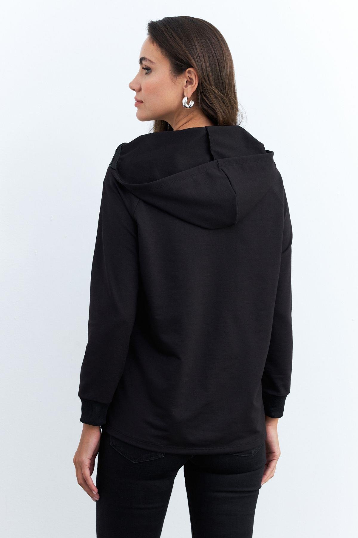 Kadın Siyah Yakası Fermuarlı Sweatshirt TF11