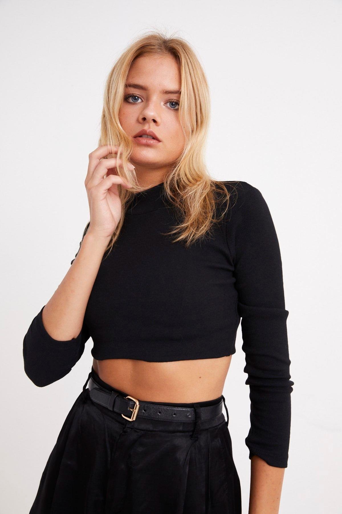 Kadın Siyah Yarım Balıkçı Crop Bluz CG113