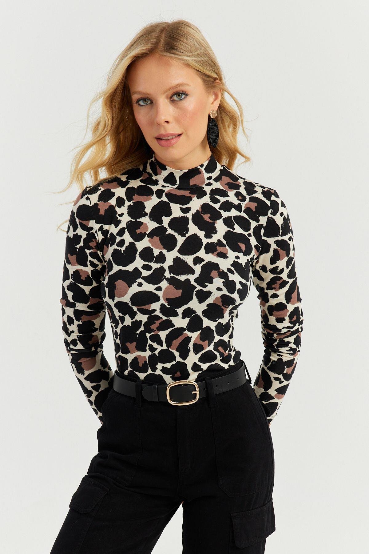 Kadın Taş-Siyah Leopar Desenli Bluz AYD267
