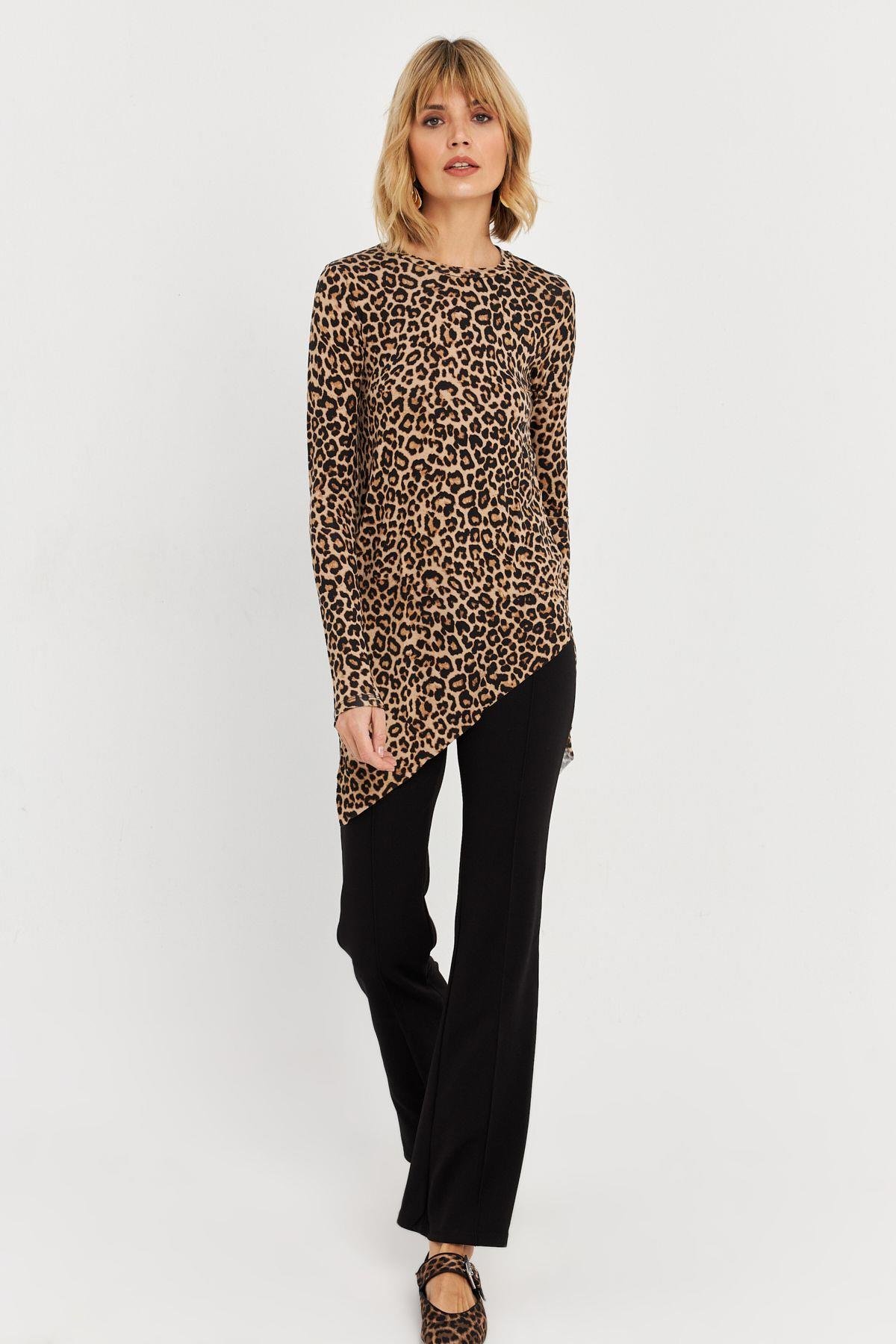 Kadın Vizon Asimetrik Zebra Desenli Tunik MLPP1186-1