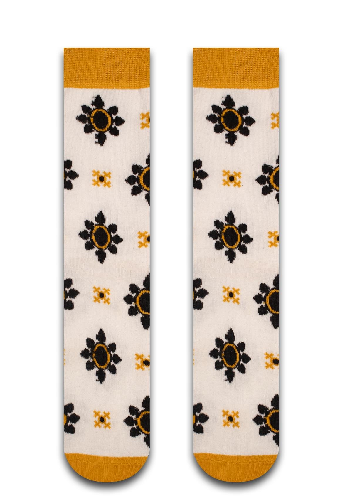 4'lü Retro Renkli Çorap Set