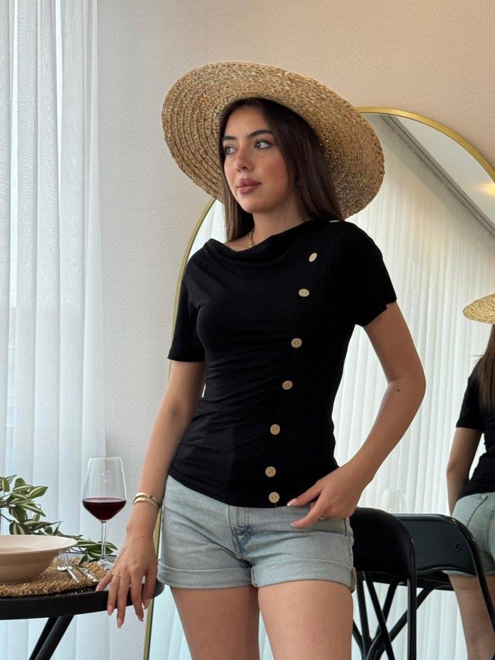 Kadın Kısa Kollu Degaje Yaka Düğme Detay Viskon Bluz