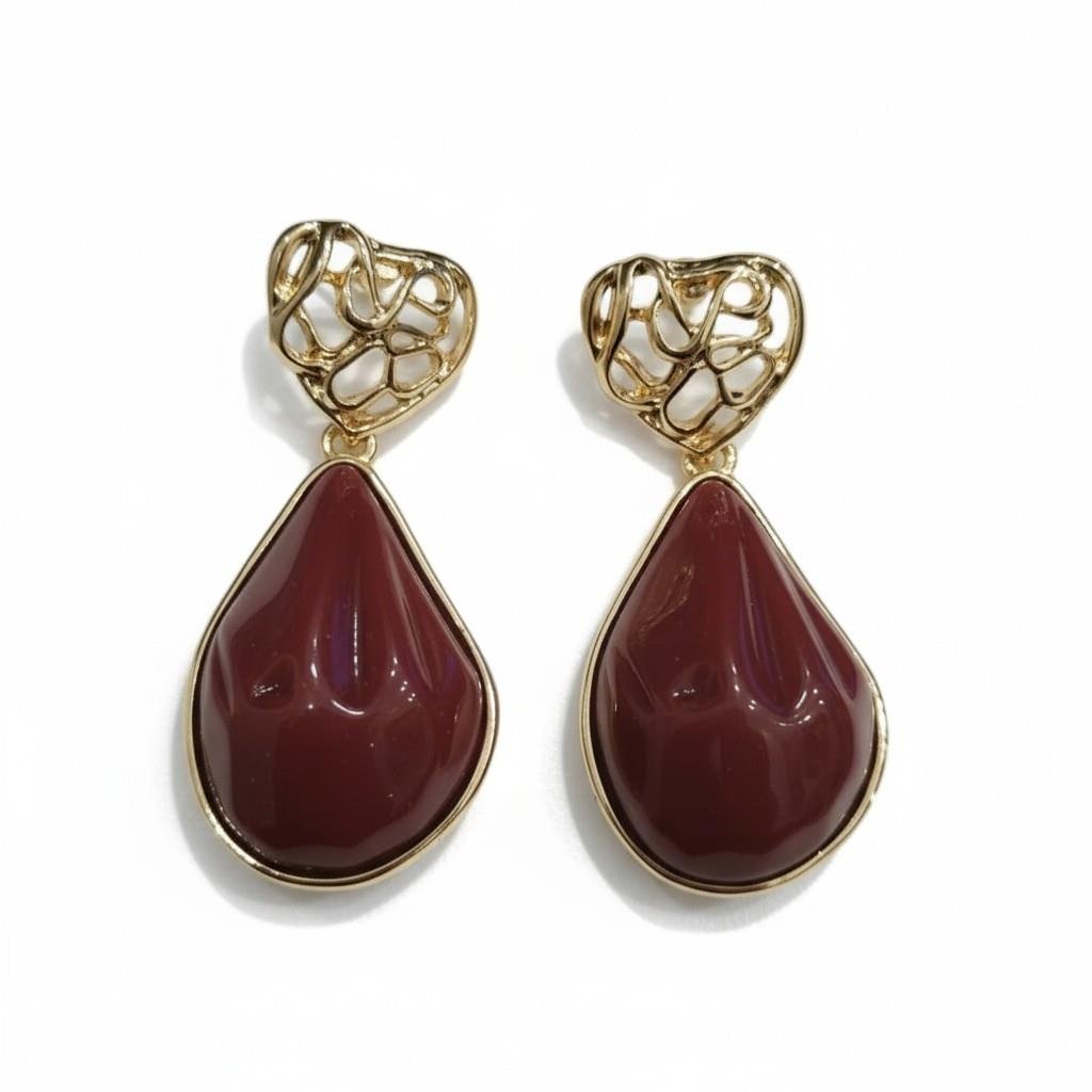 Bordo Kalp Model Damla Sallantılı Küpe