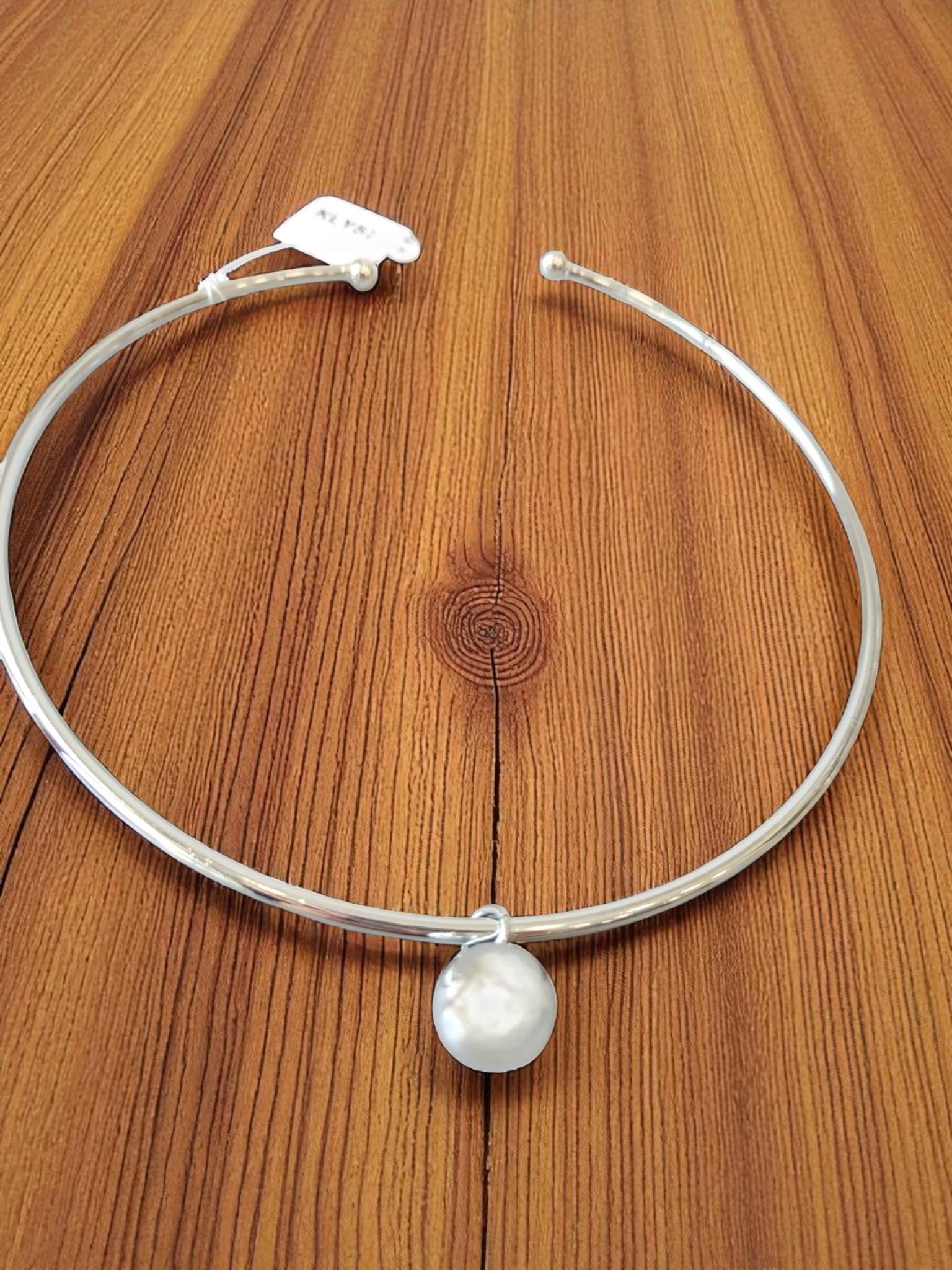 Silver Top Charmlı Metal Kolye