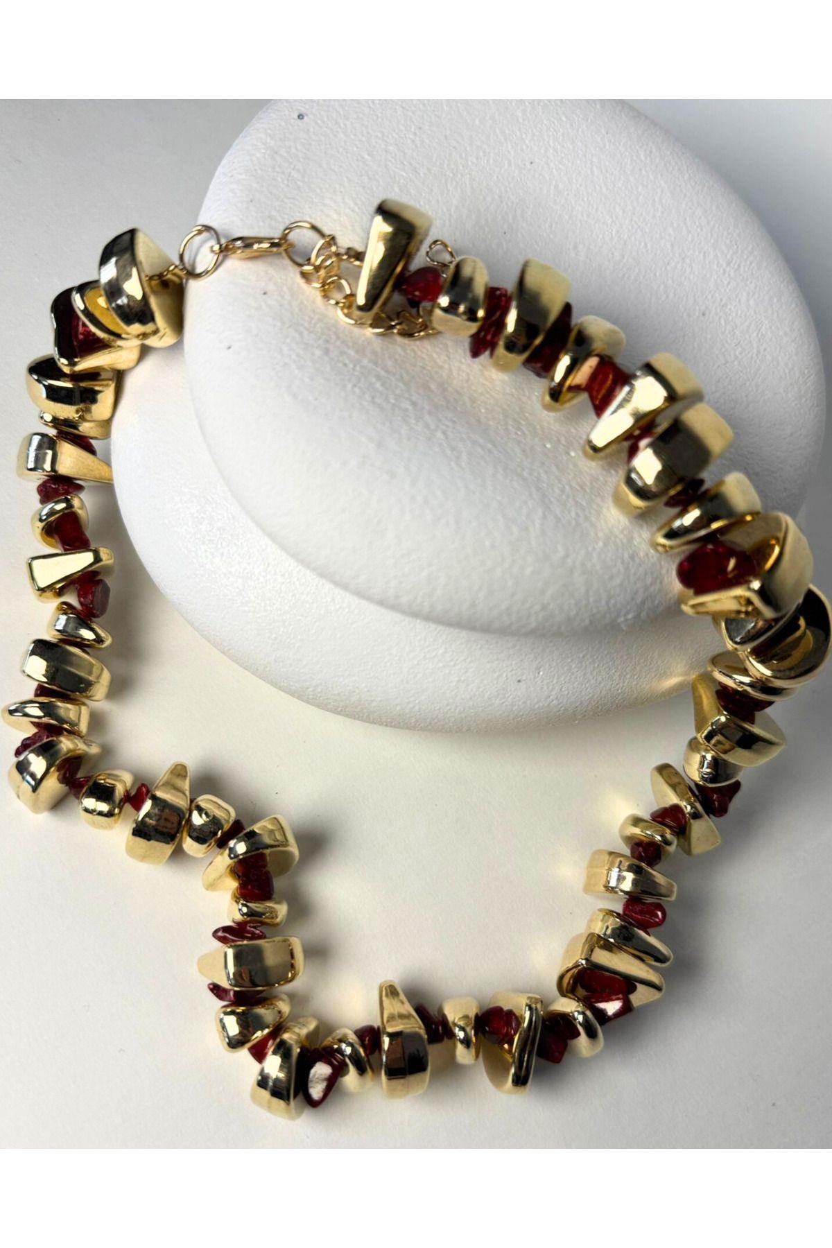 Düzensiz Kesim Bordo Taş boncuklu Gold Kolye