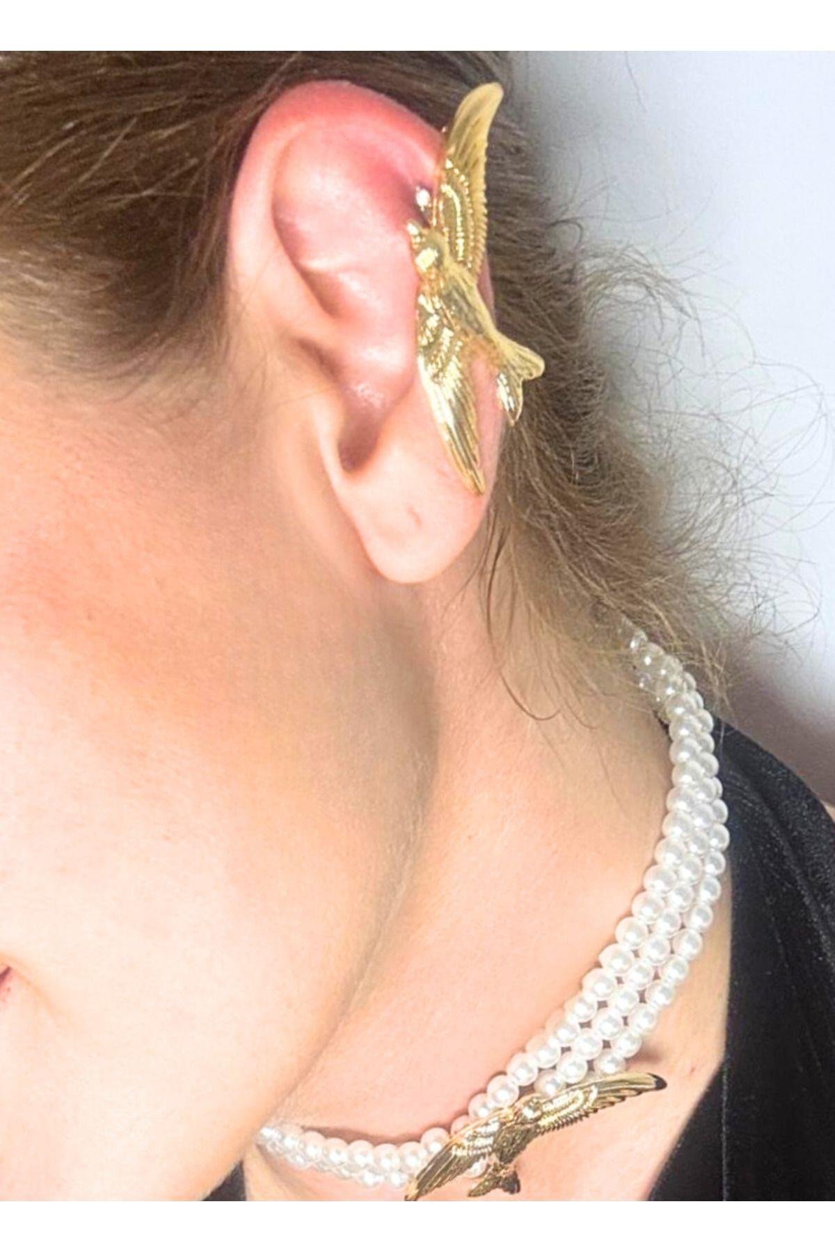 Gold Kırlangıç Figürlü Şık Kıkırdak Küpe