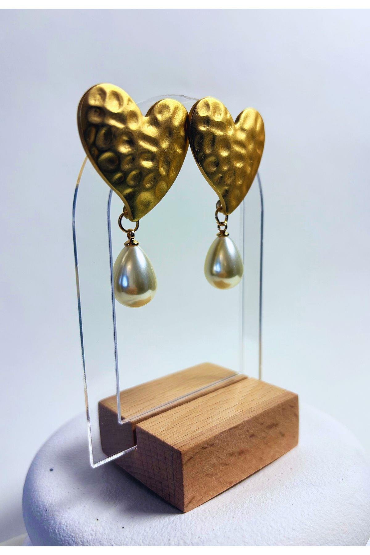 Vintage Dokulu Gold Kalp İnci Küpe