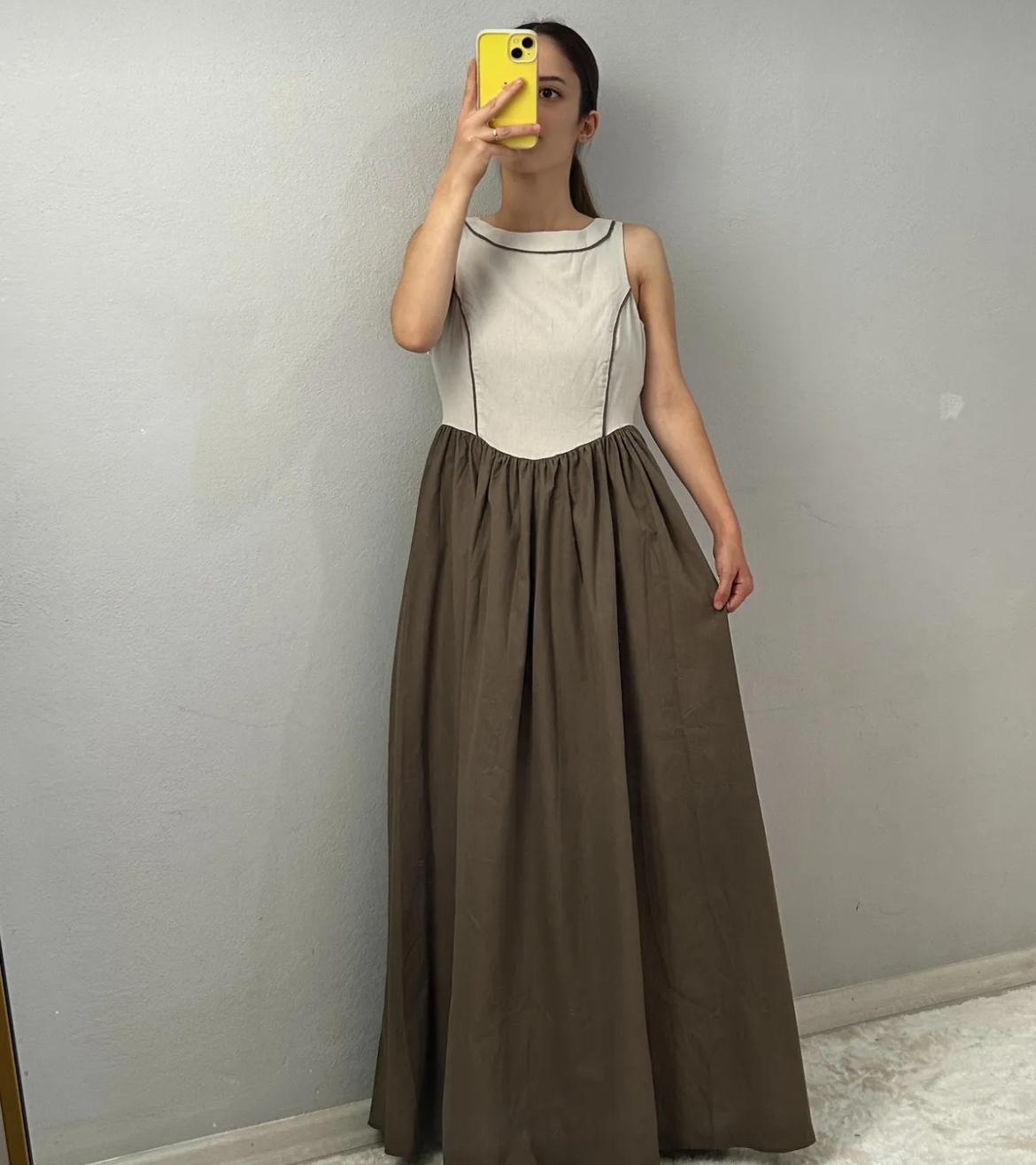 Dikey Çizgi Detay Vizon Prenses Model Elbise
