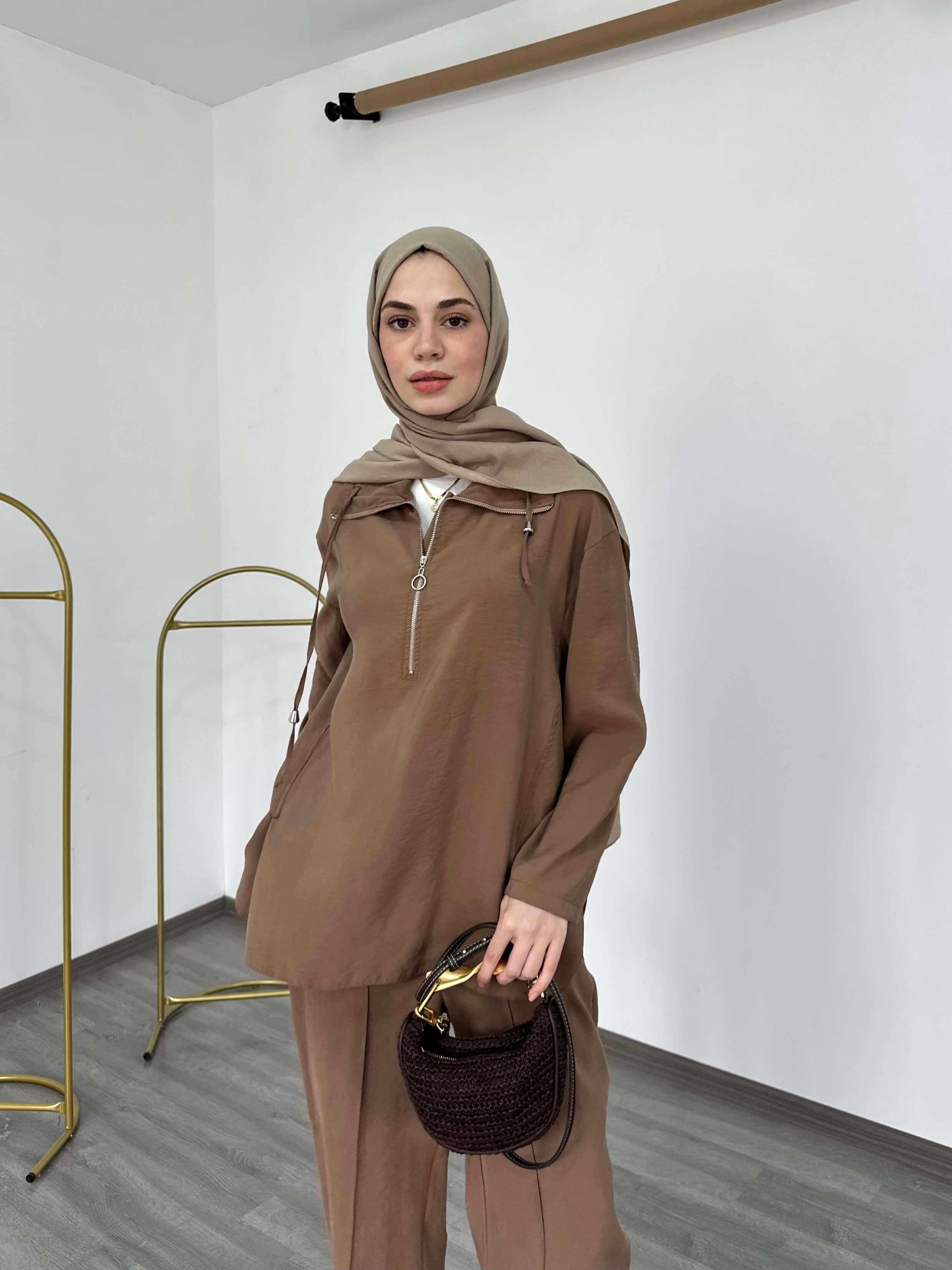 Fermuar Detaylı Oversize Kesim Şalvar Pantolon Takım Kahverengi