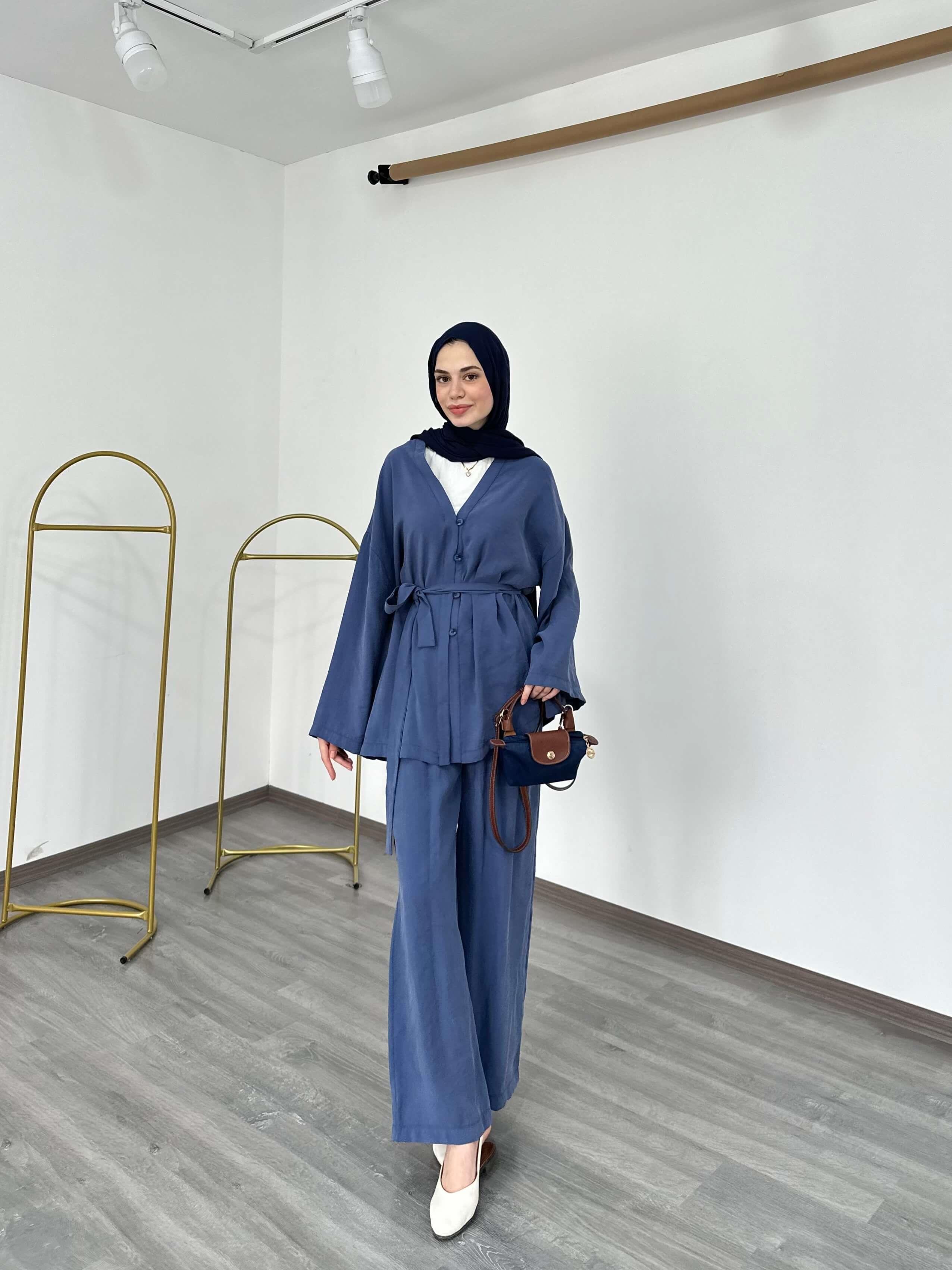 Kimono Model Düğmeli Kuşaklı Bol Paça Pantolonlu Takım Mavi