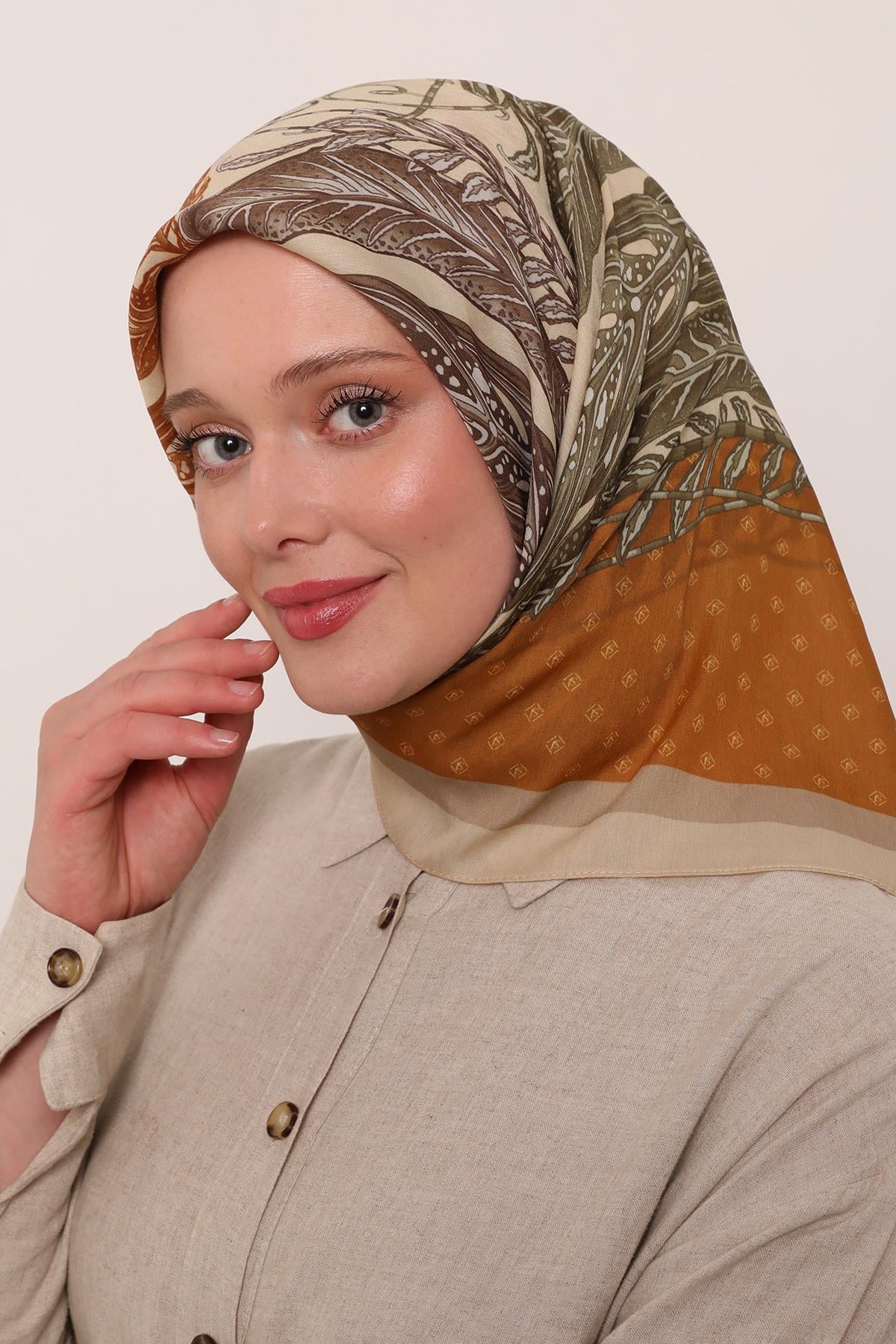Flora Eşarp | Bej Işıltısı