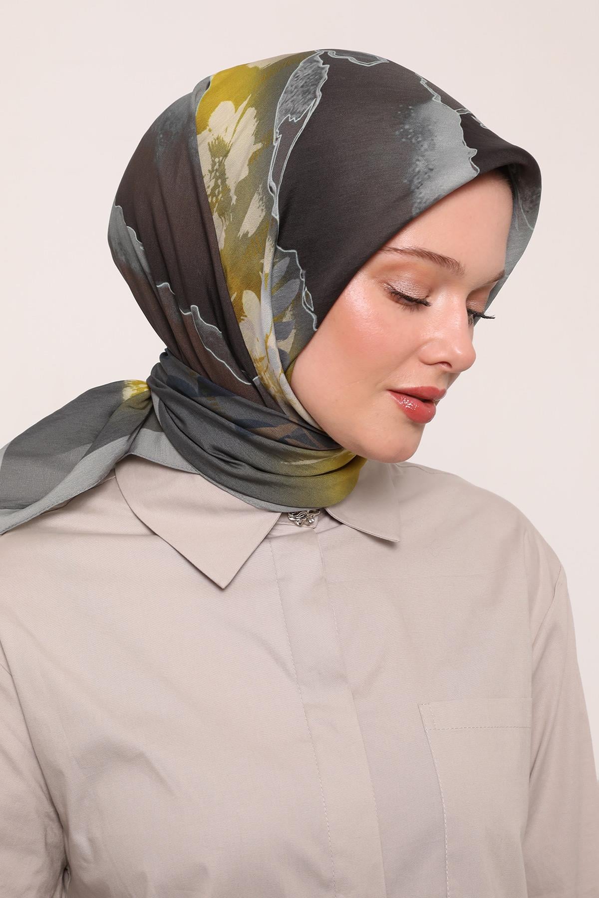Flora Eşarp | Duman